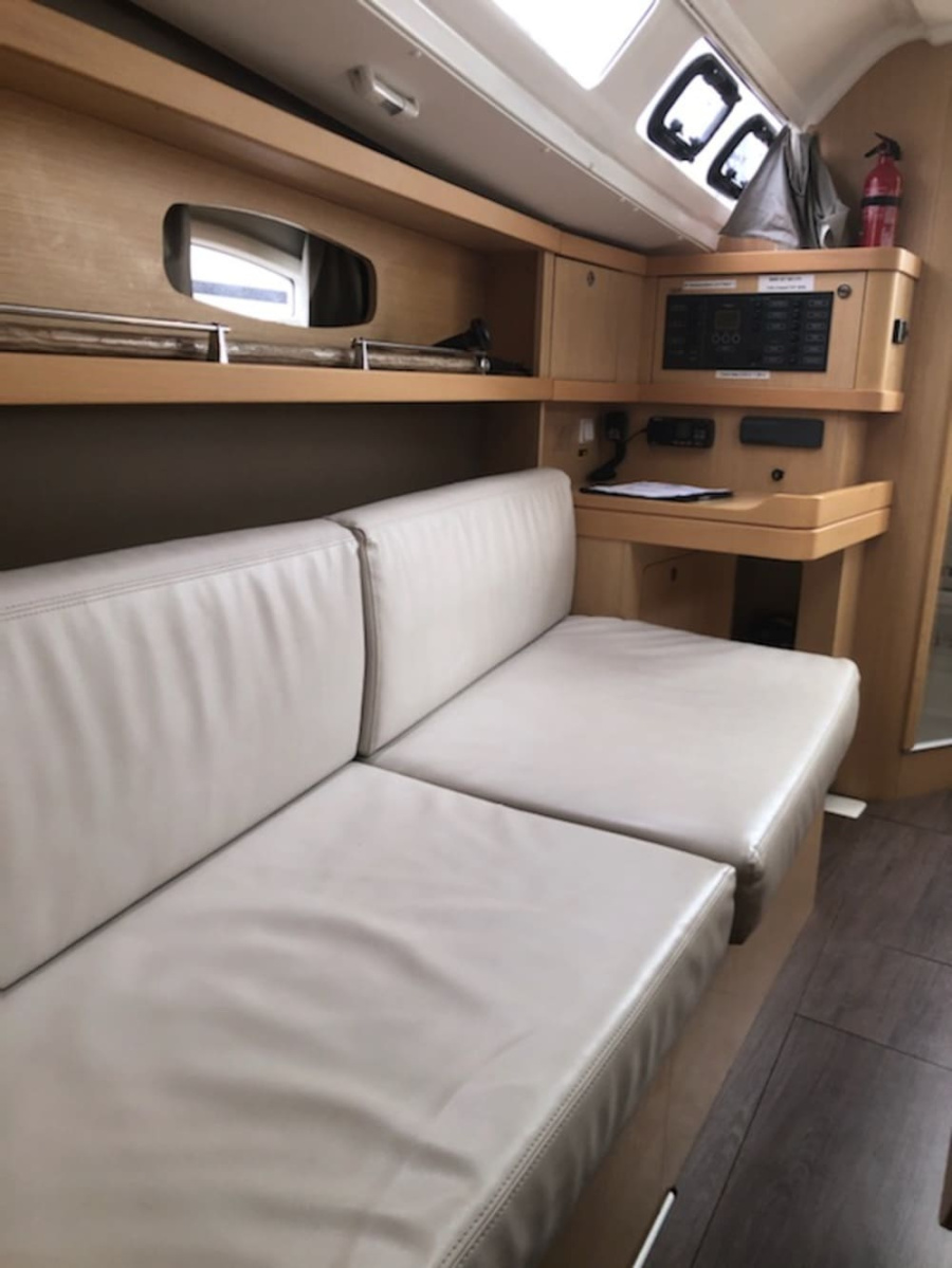 Oceanis 31 — photo 4