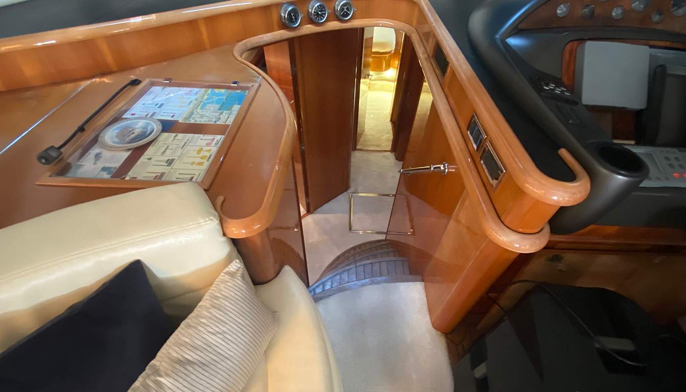 Sunseeker 64 — photo 10