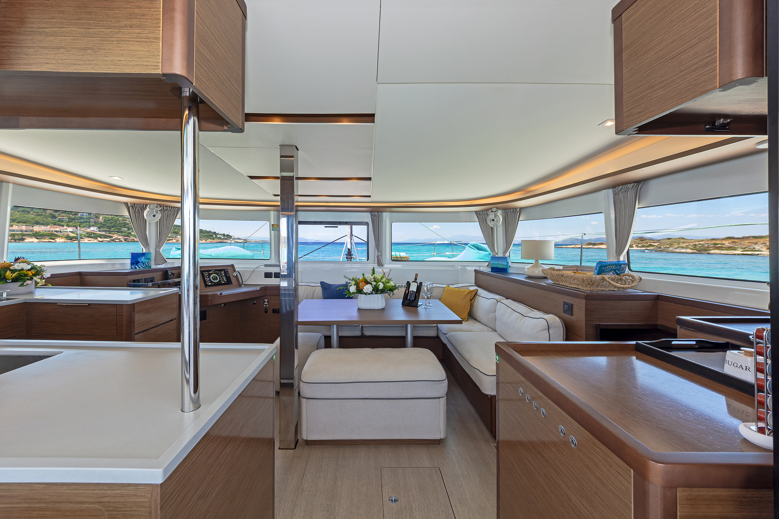Lagoon 46 — photo 2