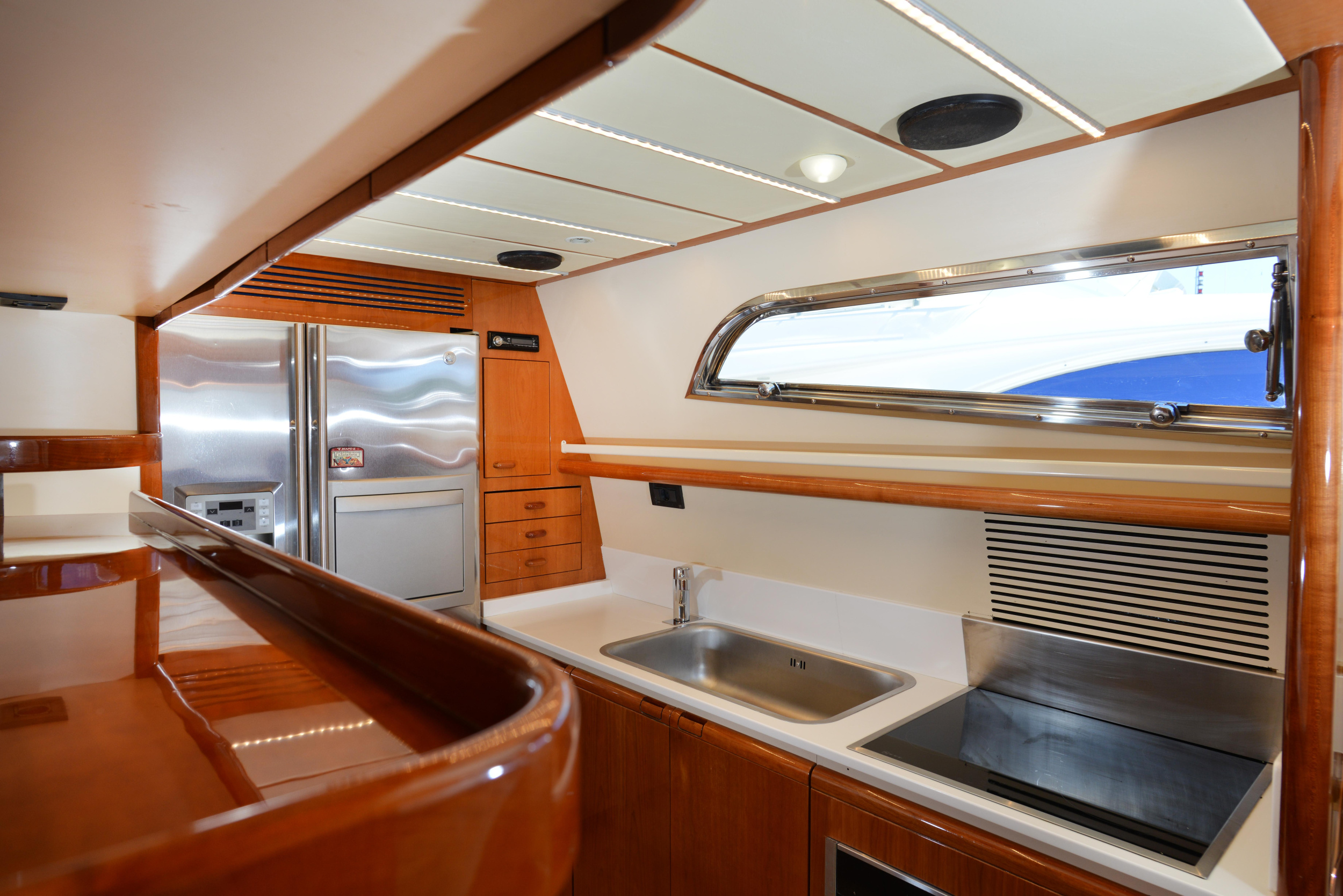 Ferretti 80 — photo 29