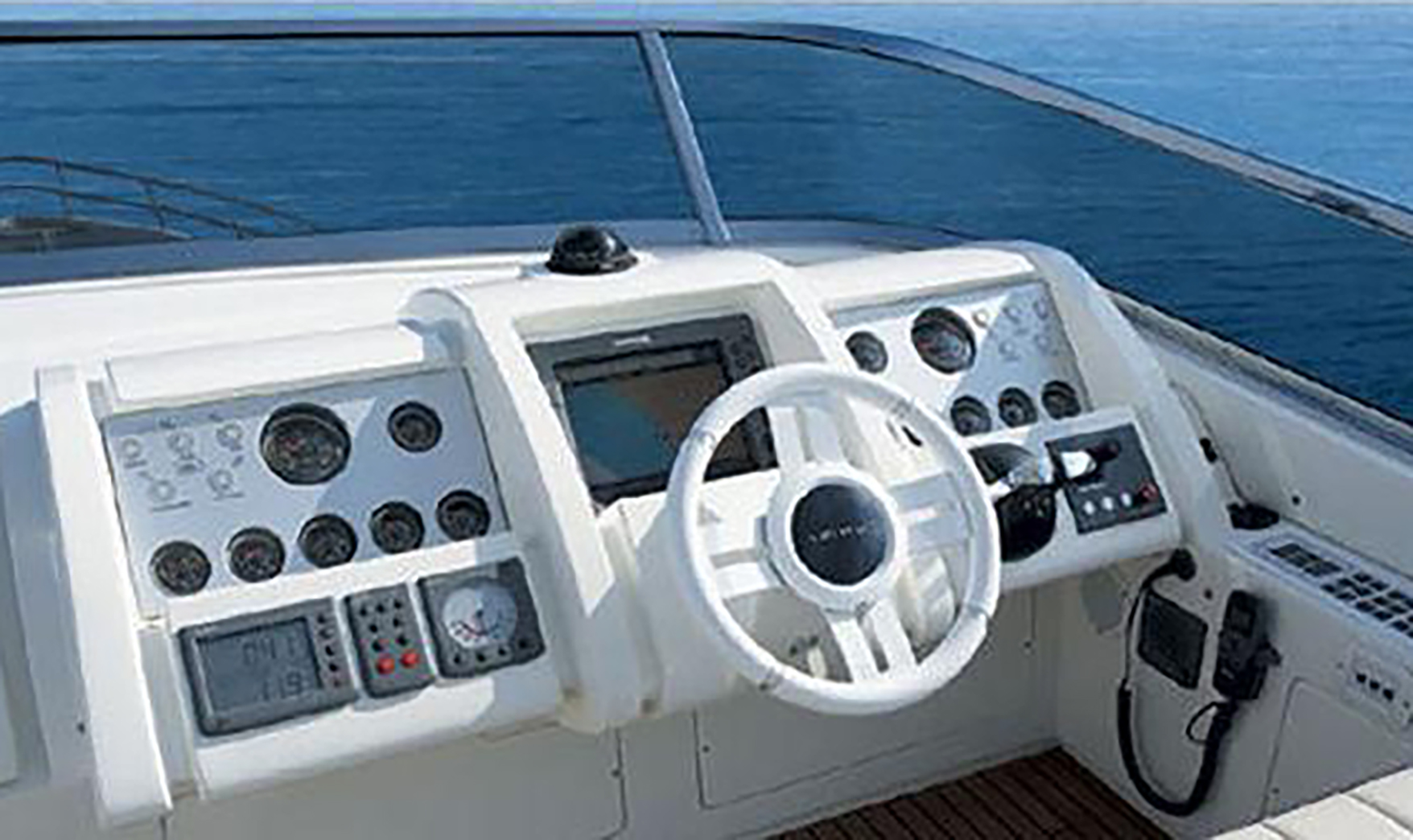 Azimut 85F — photo 21
