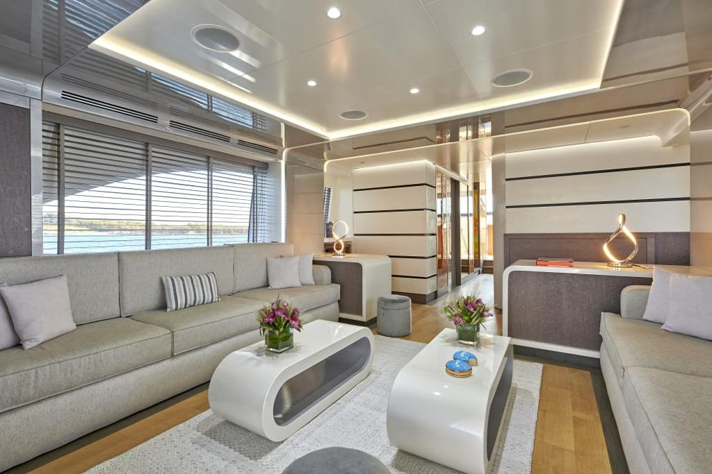 Azimut 85F — photo 5