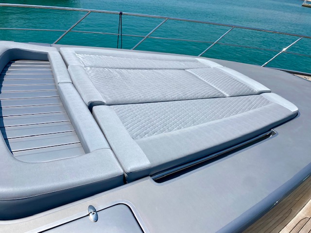 Azimut 86 — photo 2