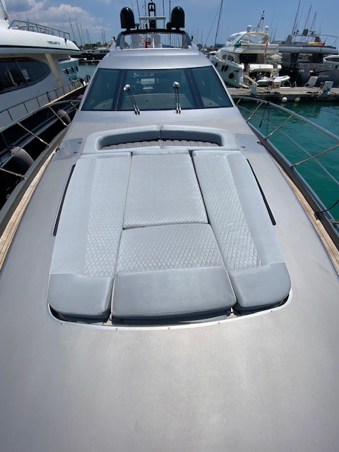 Azimut 86 — photo 68