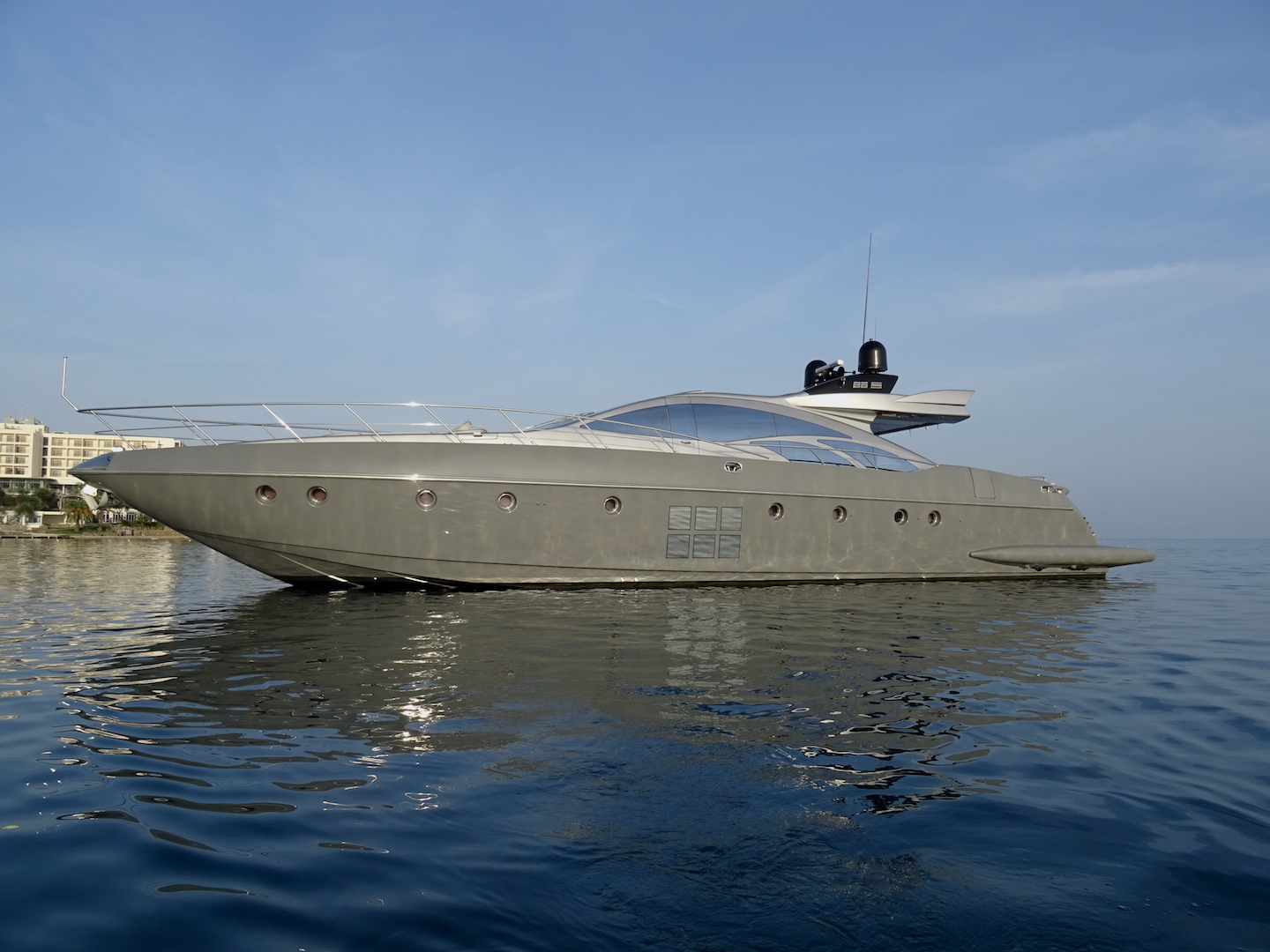 Azimut 86 — photo 39