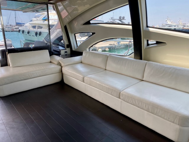 Azimut 86 — photo 9