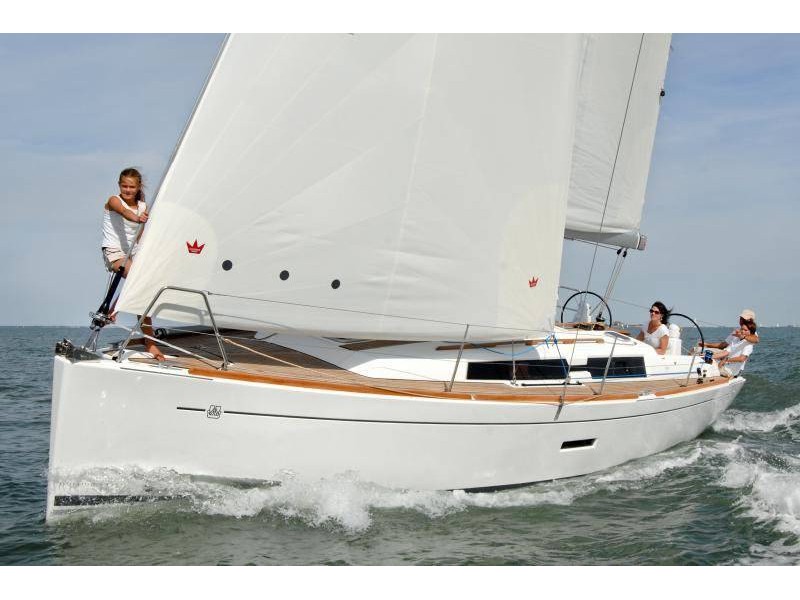Dufour 335 — photo 1