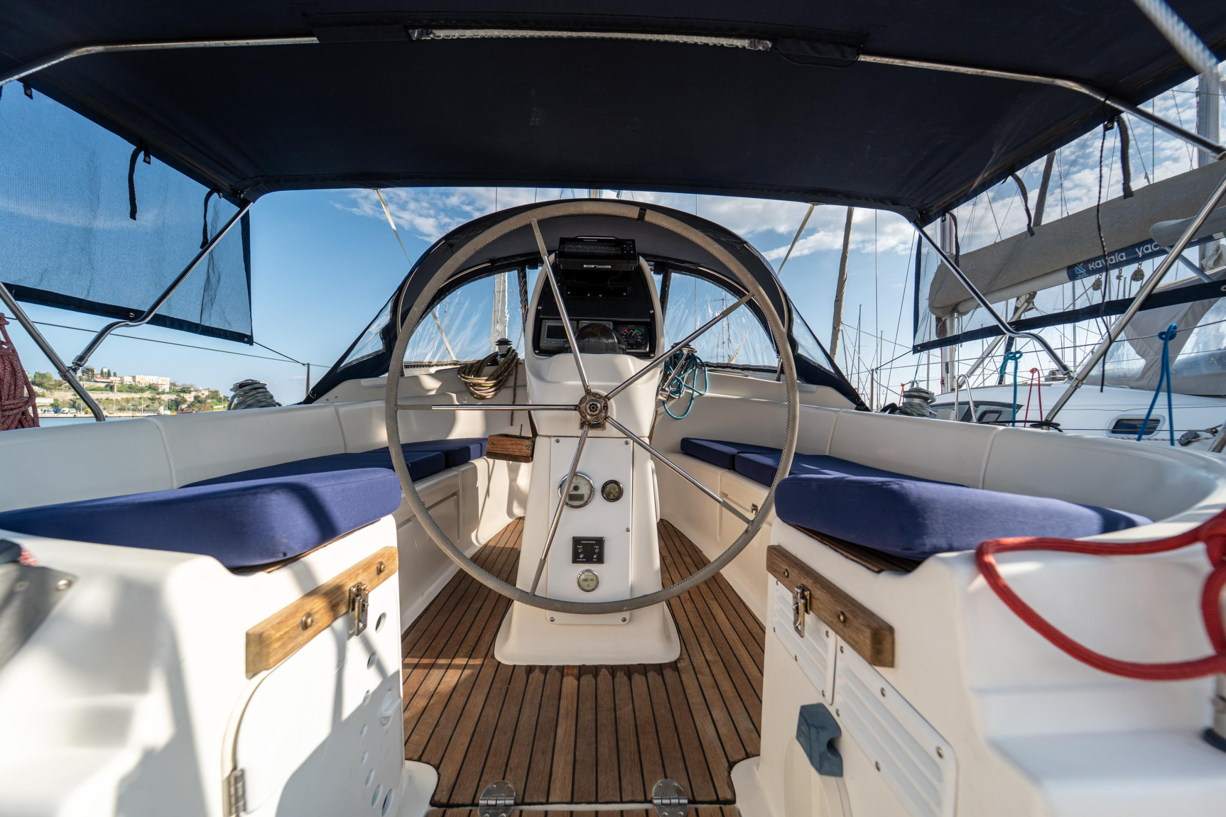 Bavaria 39 Cruiser — photo 8