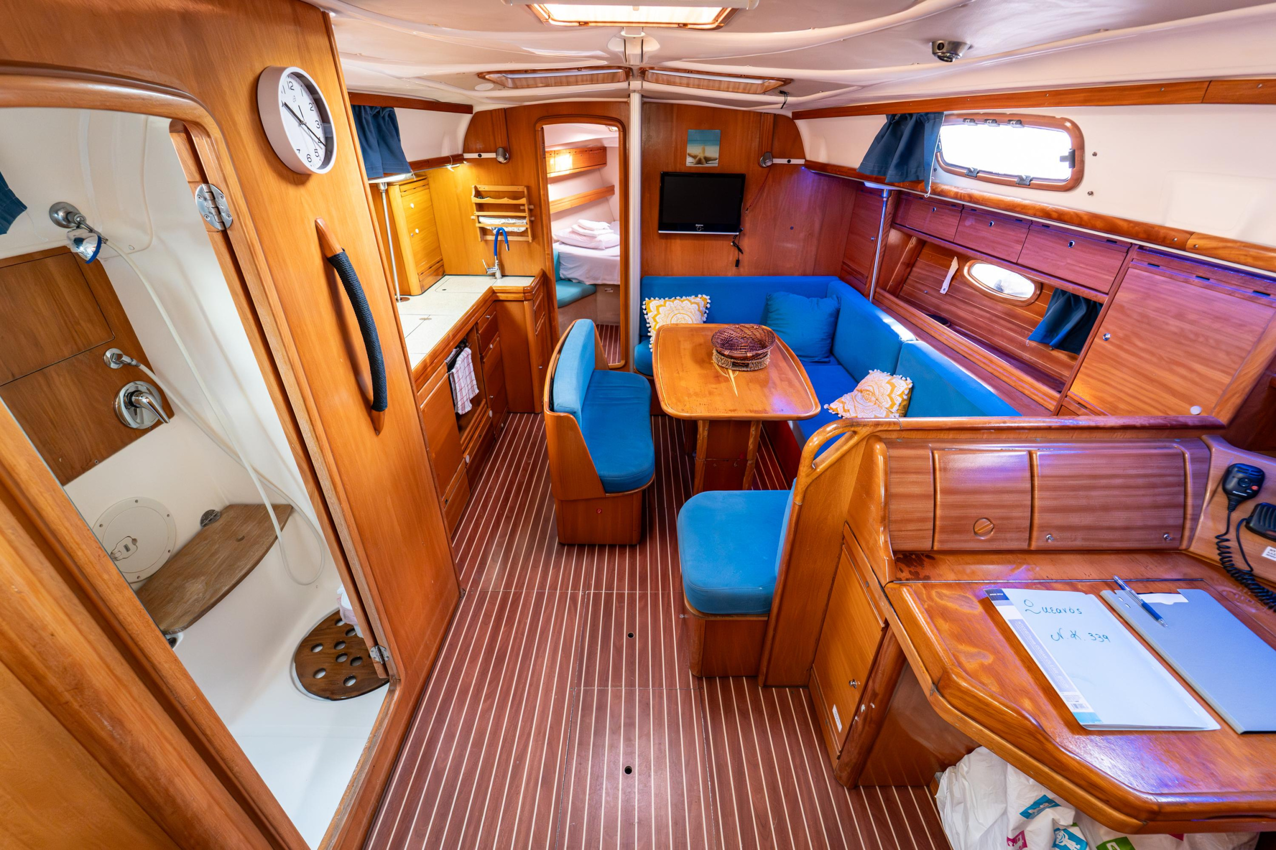 Bavaria 39 Cruiser — photo 6