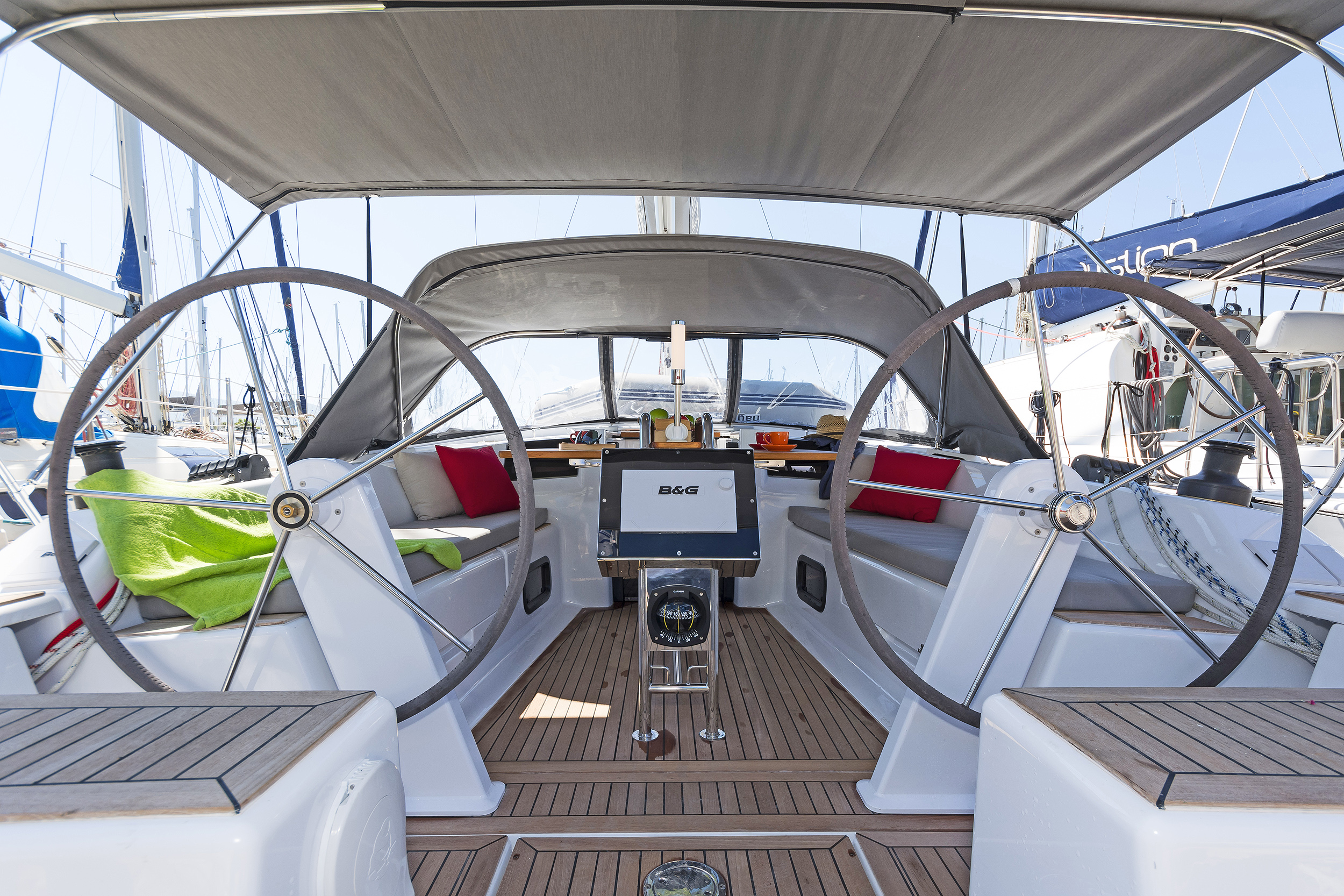 Hanse 385 — photo 2
