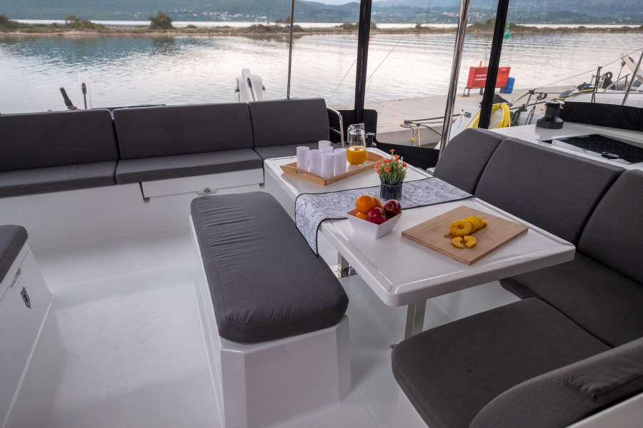 Fountaine Pajot Astréa 42 — photo 30