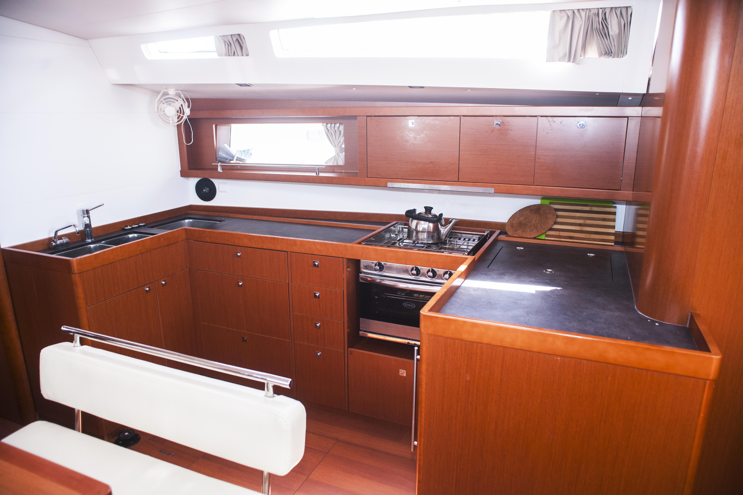 Oceanis 48 — photo 10