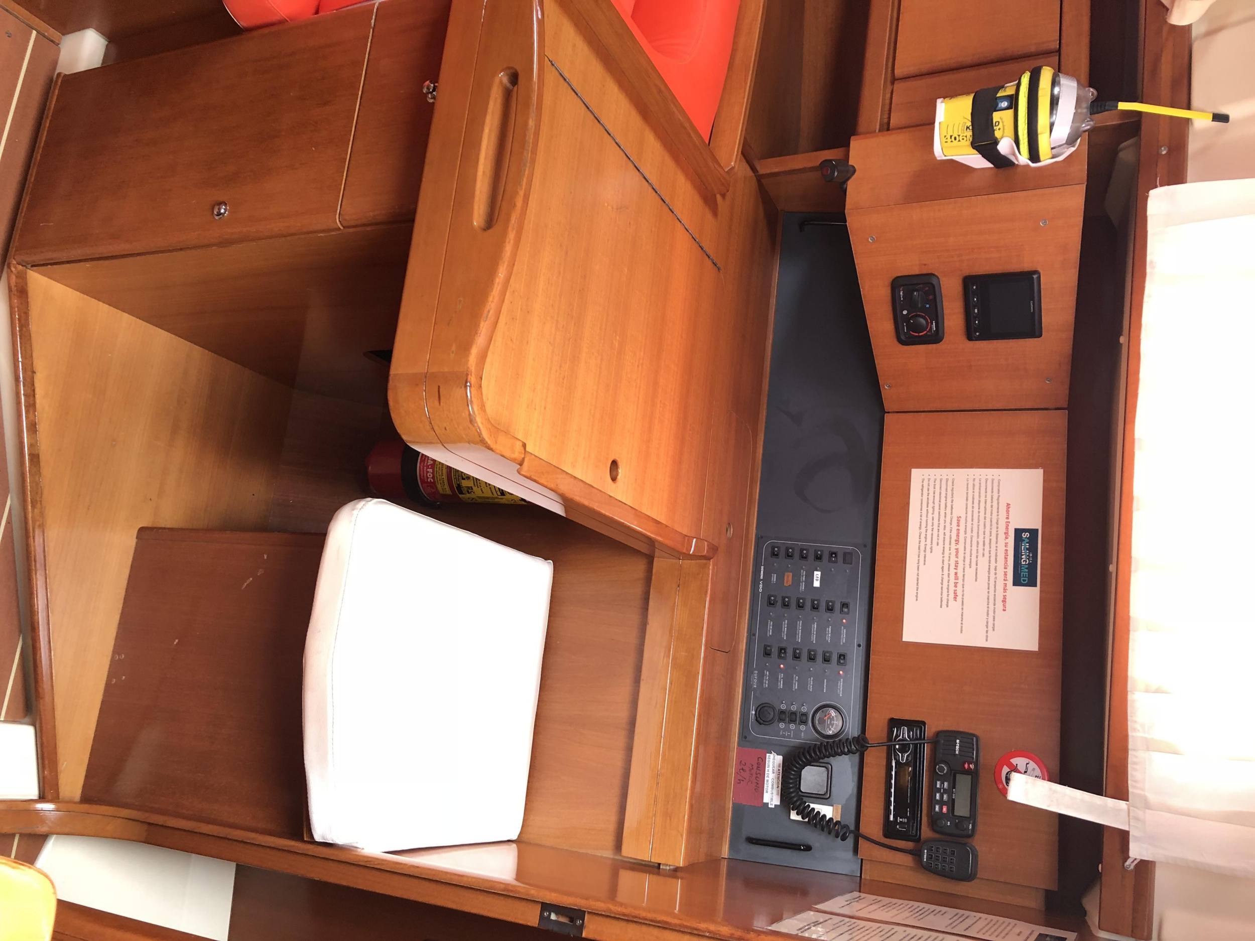 Dufour 365 Grand Large — photo 5