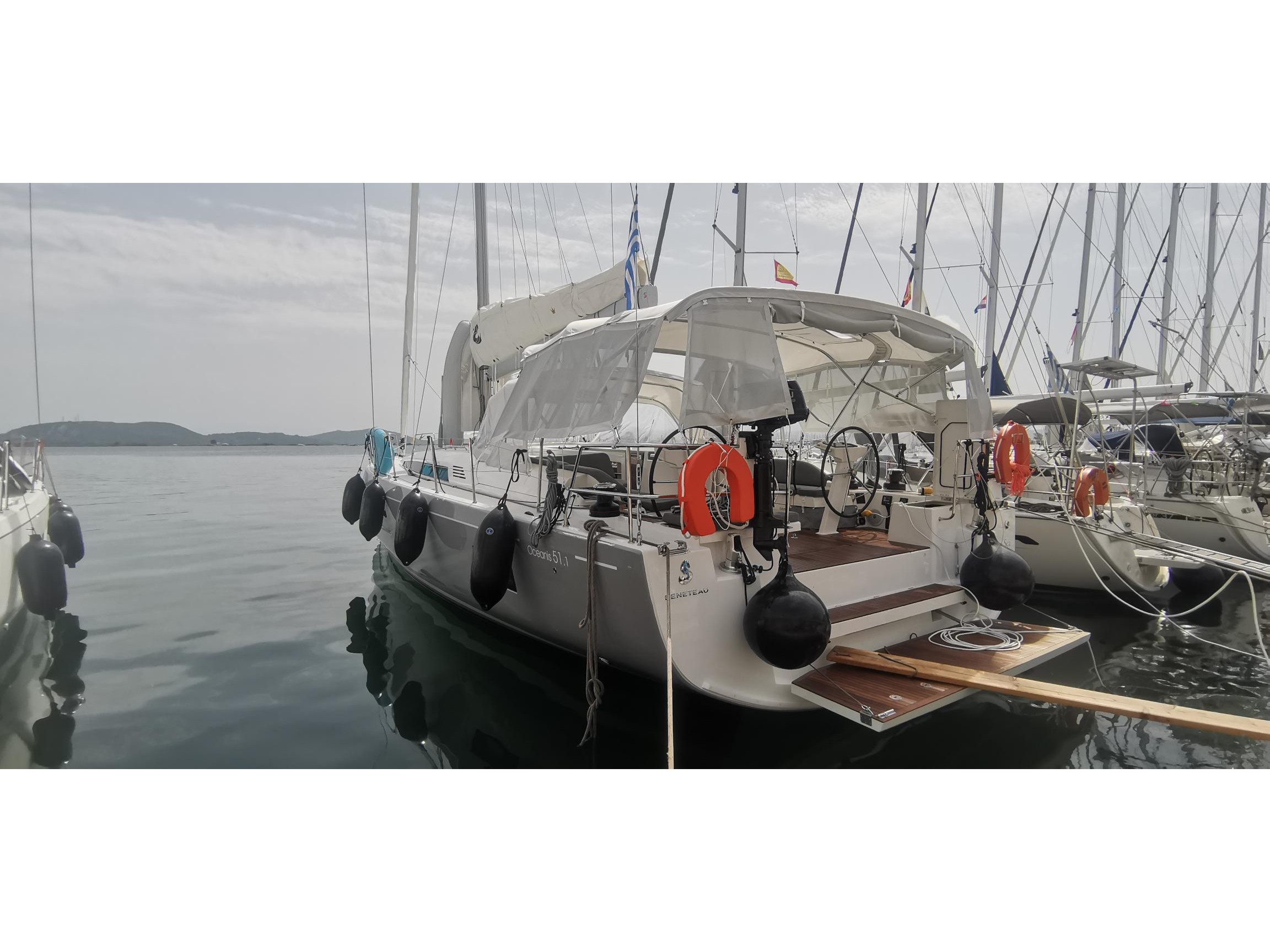 Oceanis 51.1 — photo 1