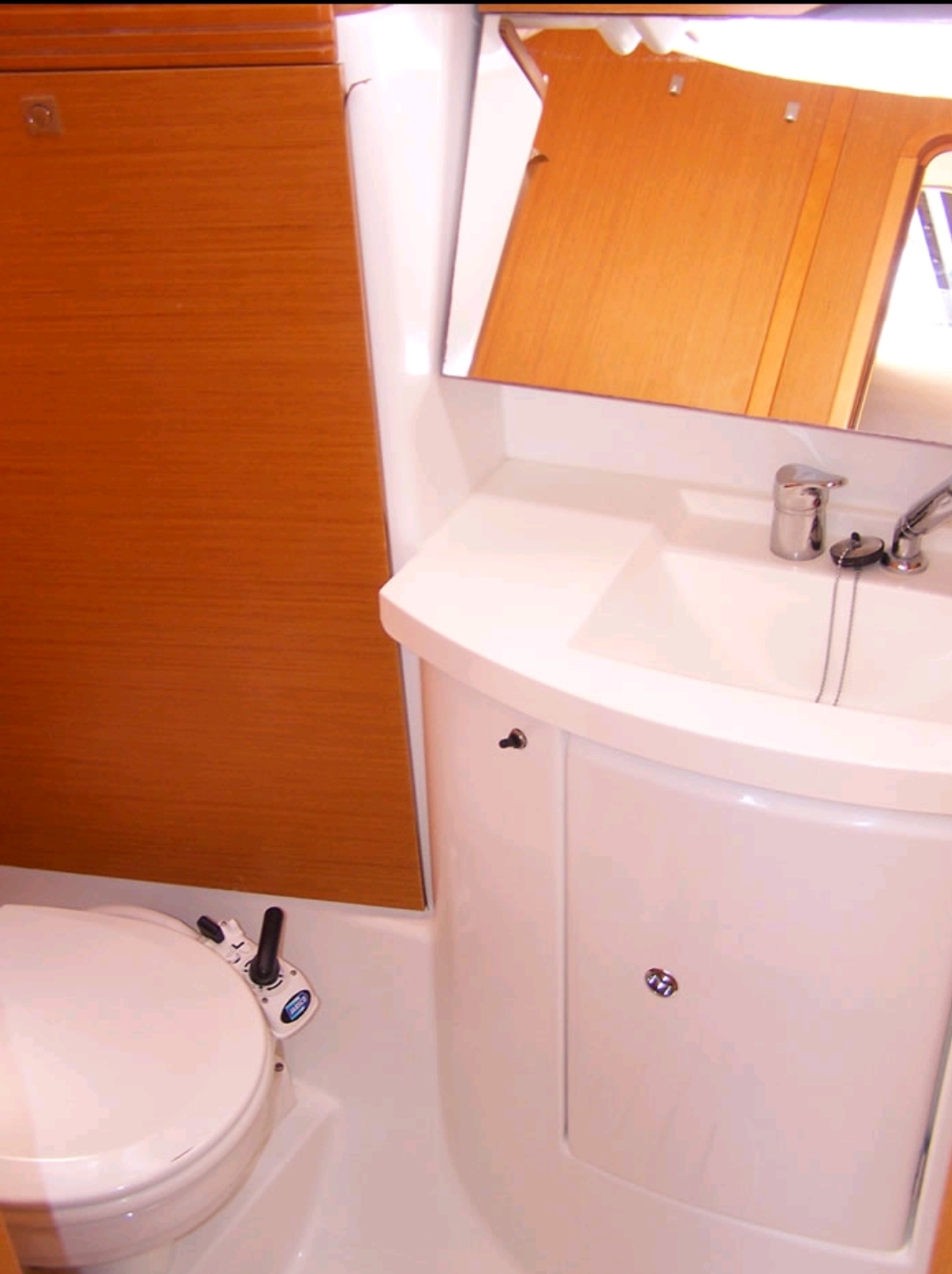 Sun Odyssey 42DS — photo 5