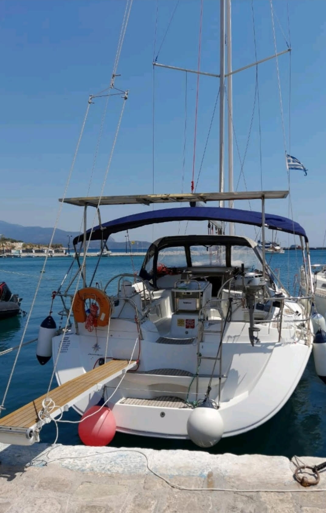 Sun Odyssey 42DS — photo 2