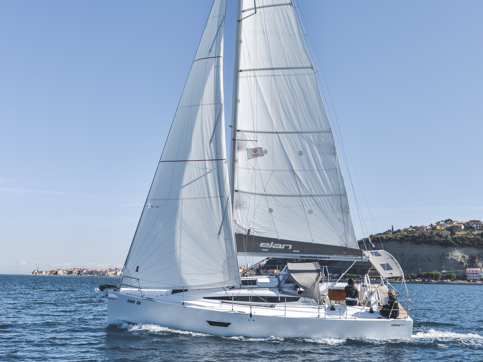 Elan E4 — photo 1