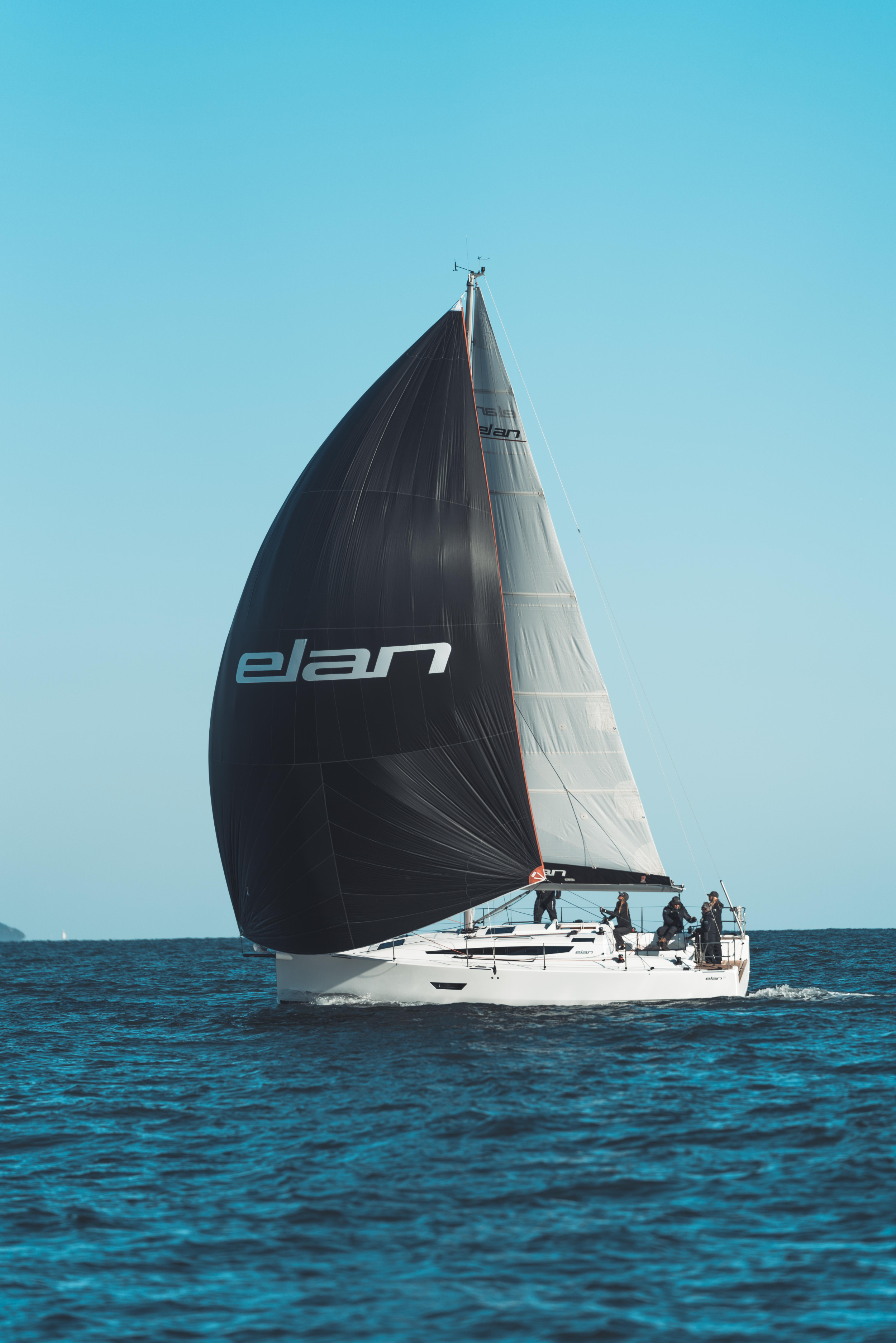 Elan E4 — photo 17