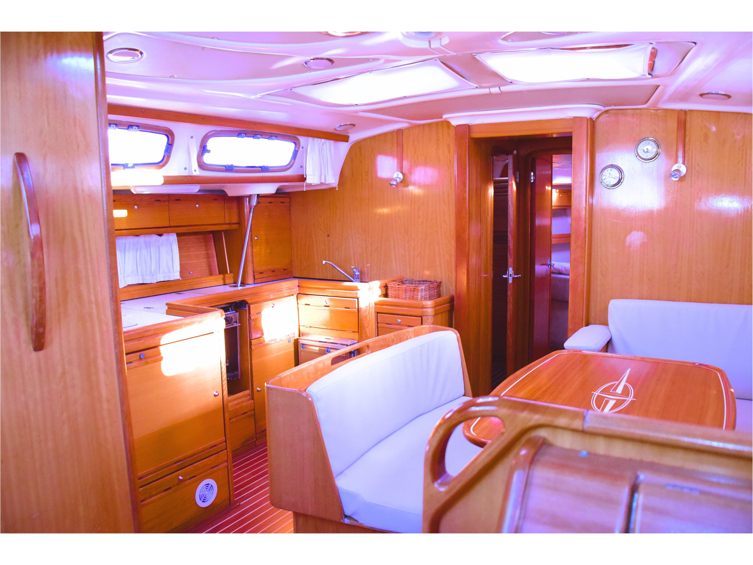Bavaria 46 Cruiser — photo 8