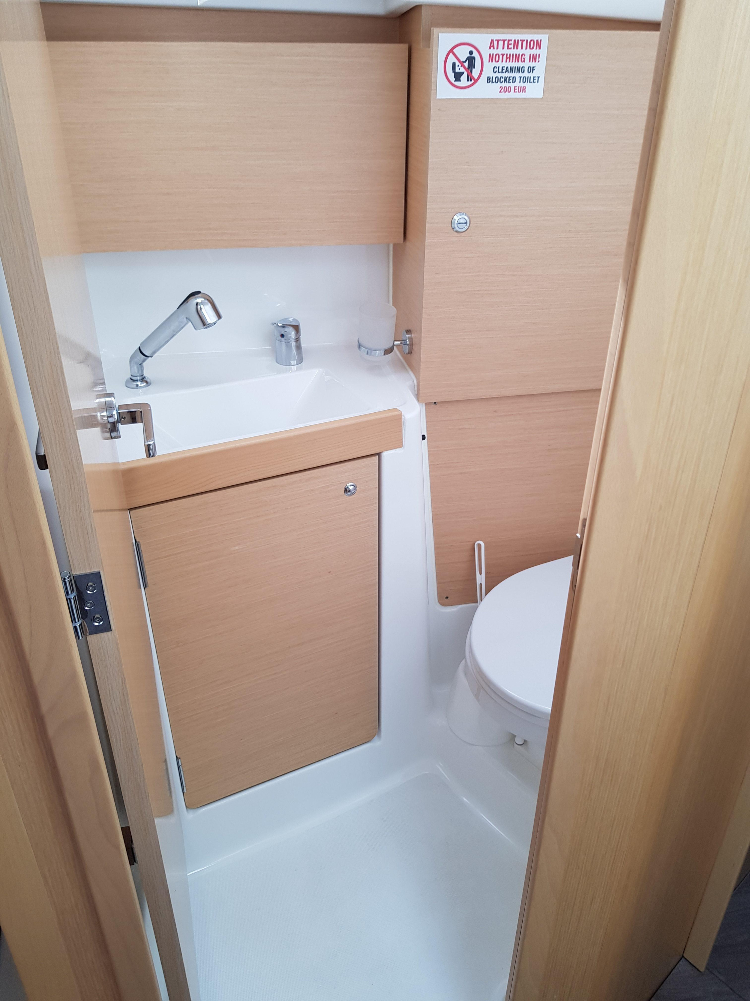 Oceanis 35.1 — photo 2