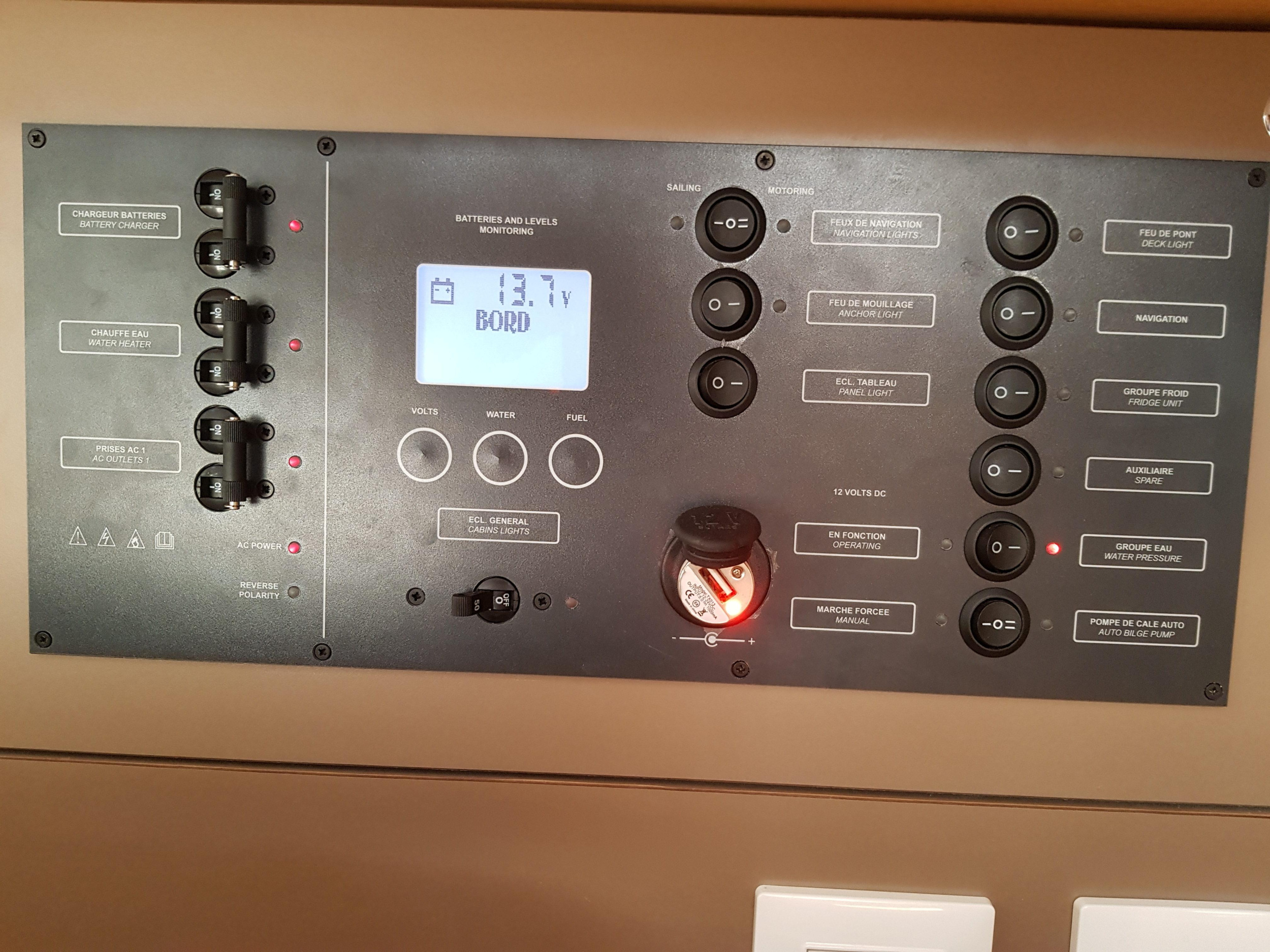 Oceanis 35.1 — photo 11
