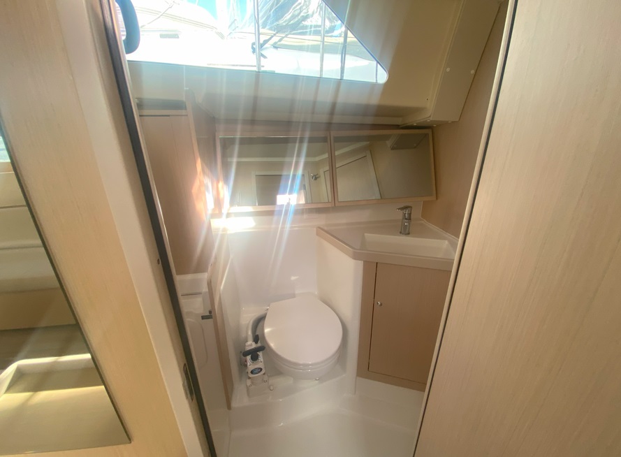 Oceanis 41.1 — photo 3