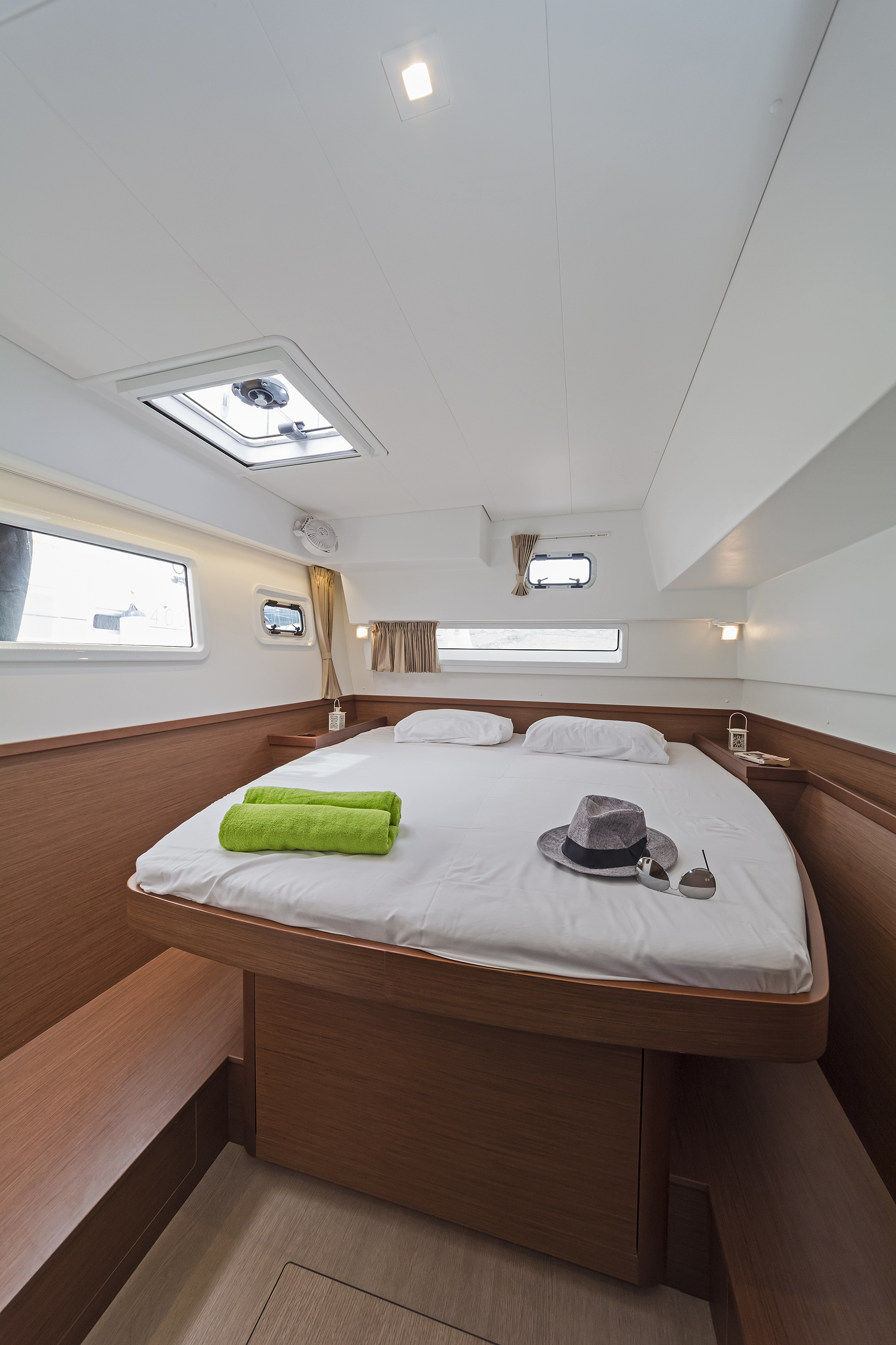 Lagoon 42 & GEN — photo 23