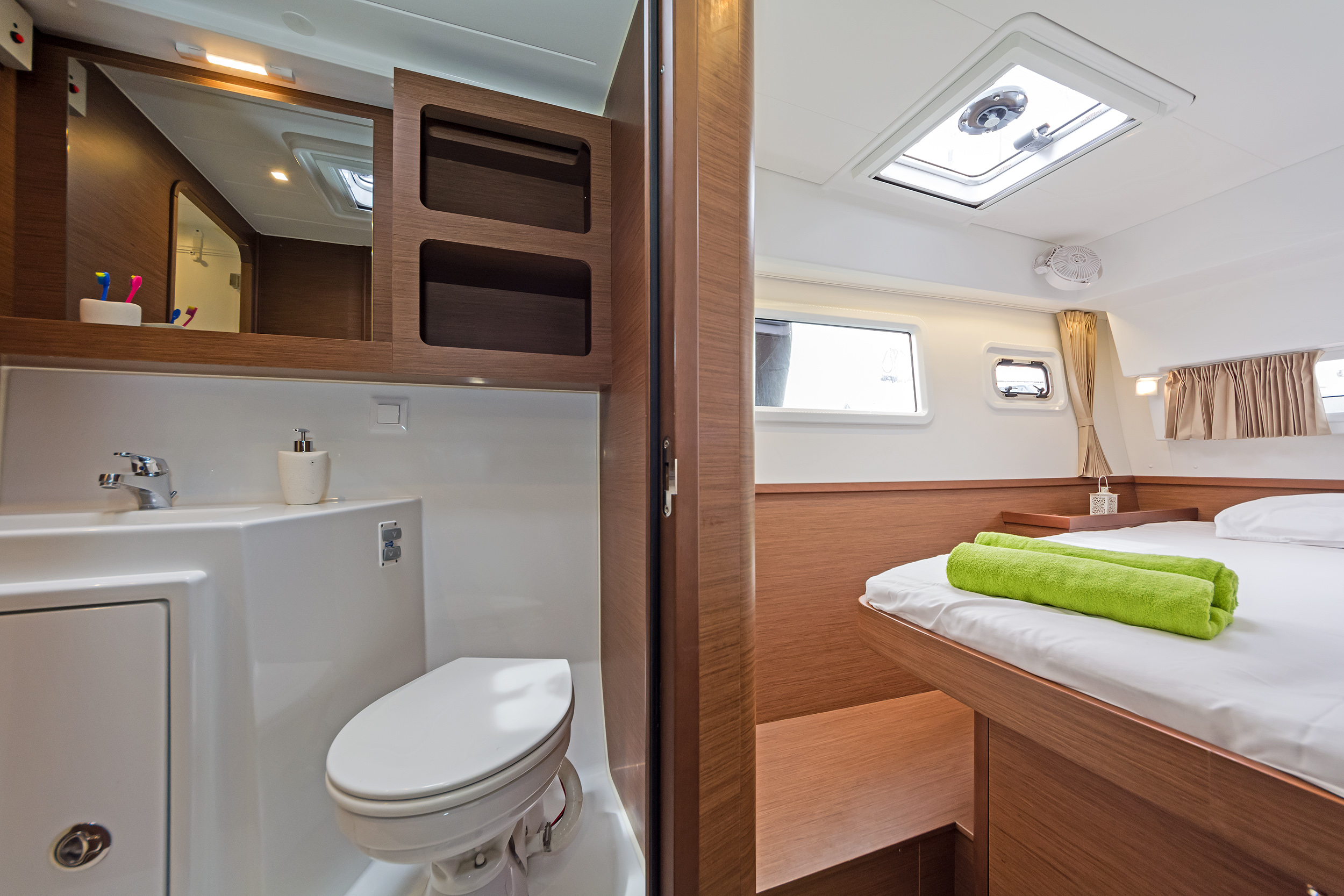 Lagoon 42 & GEN — photo 15