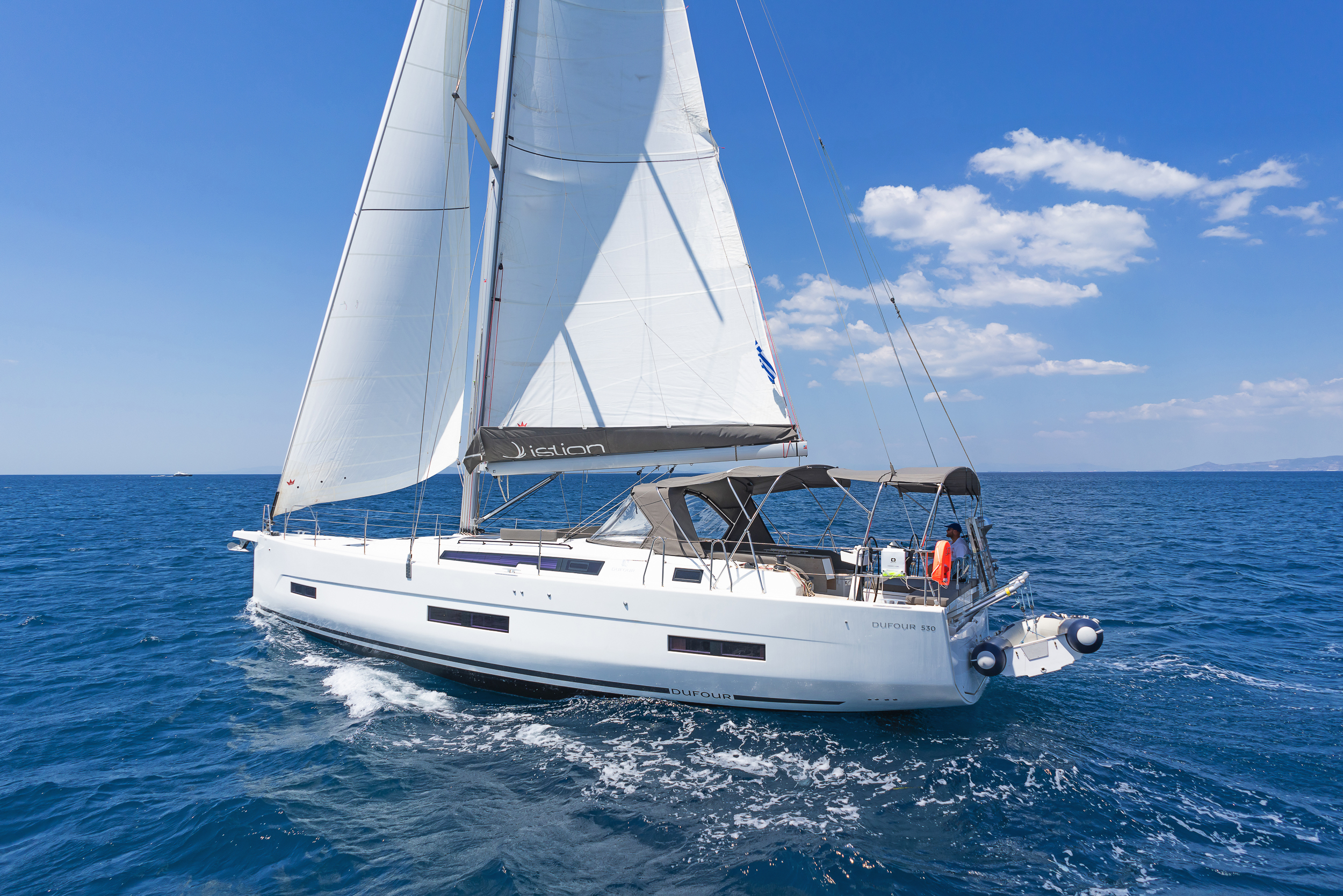 Dufour 530 AC & GEN & WM — photo 12