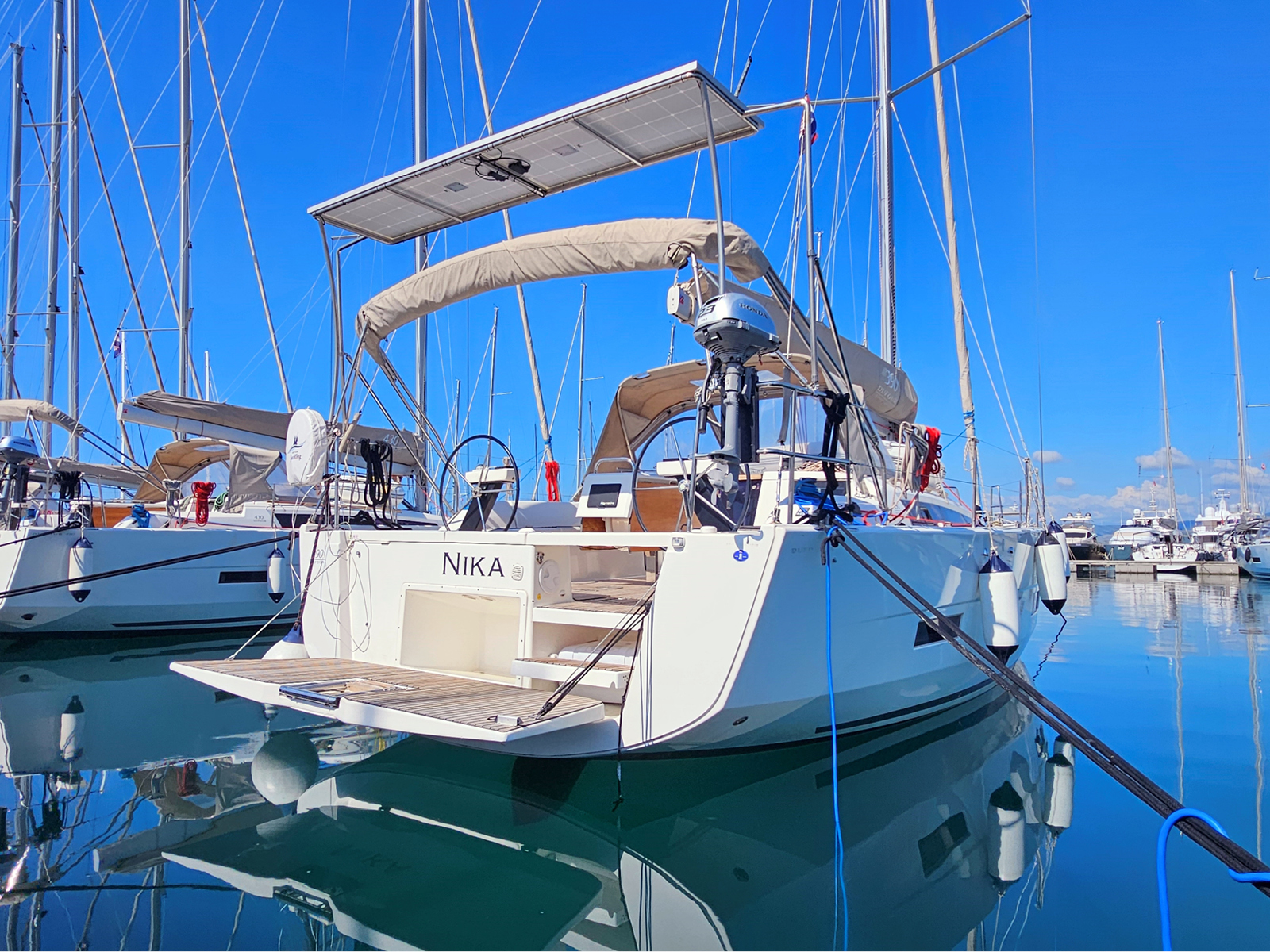 Dufour 390 Grand Large — photo 14