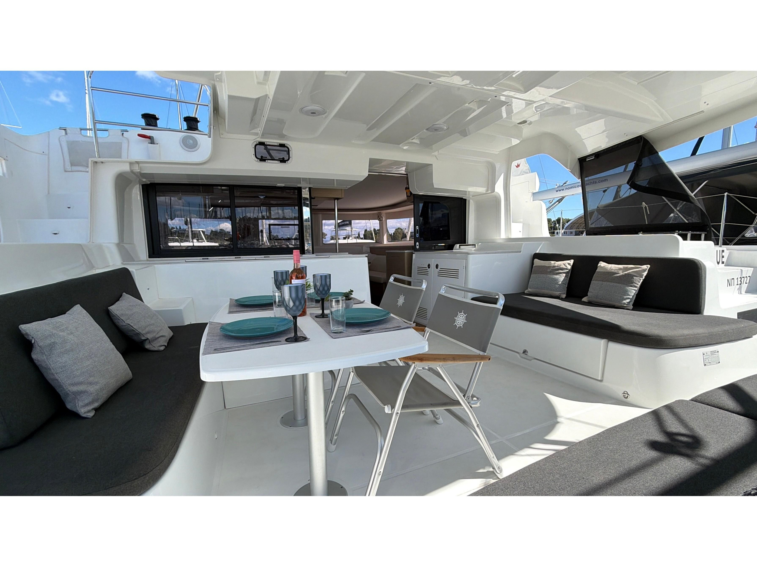 Lagoon 46 — photo 14