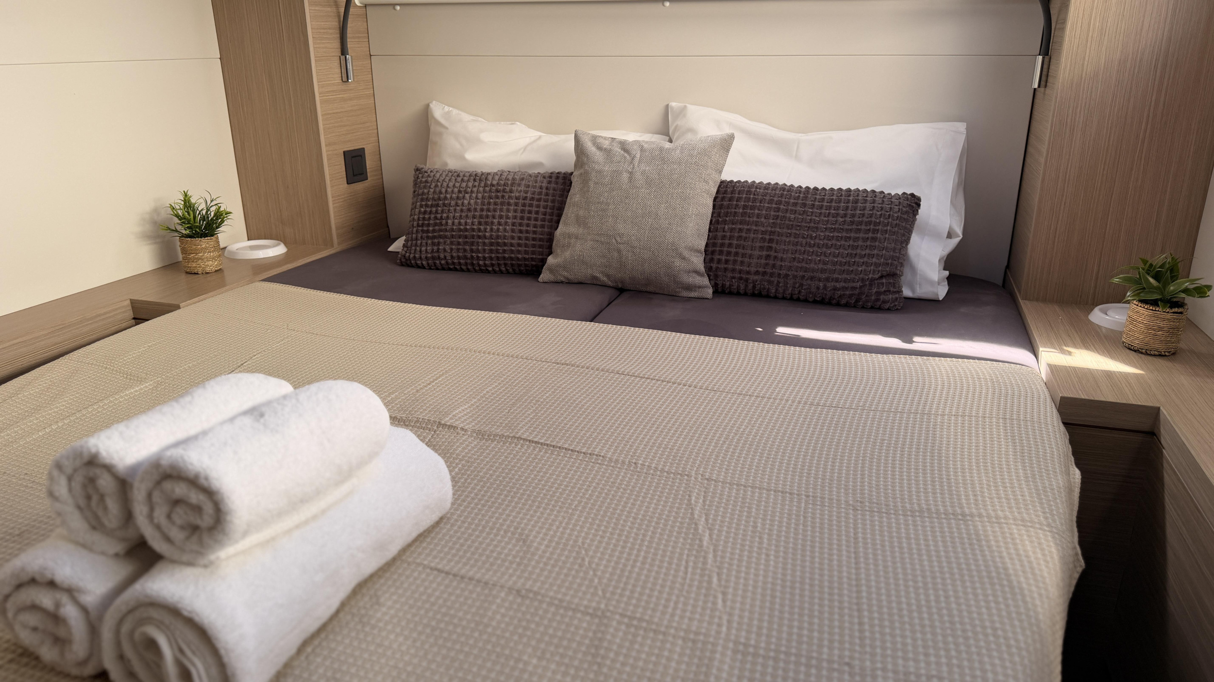 Lagoon 46 — photo 11