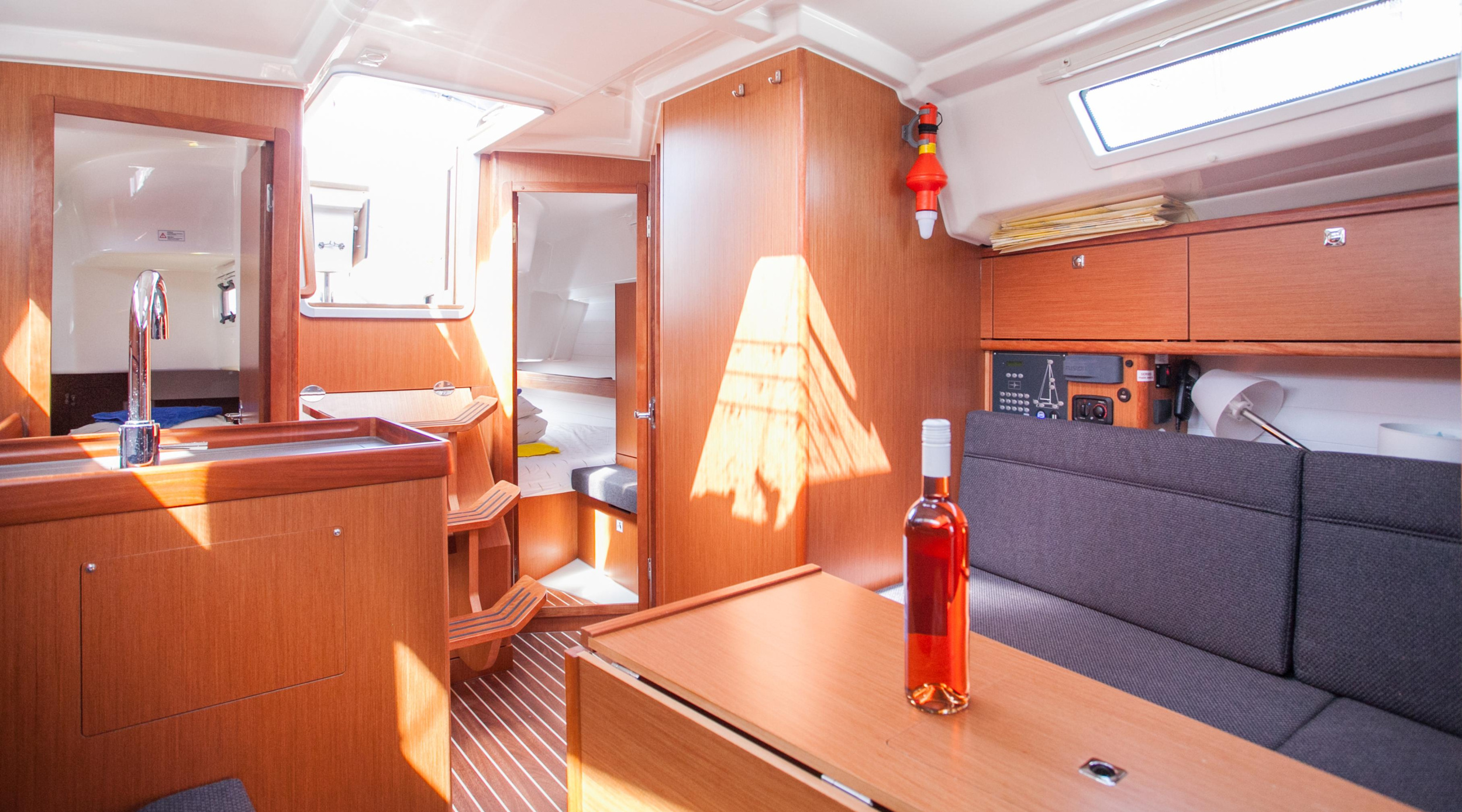 Bavaria Cruiser 34 — photo 8