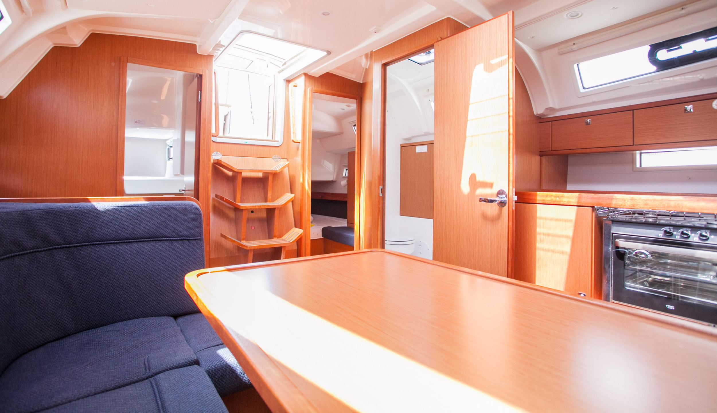 Bavaria Cruiser 41 — photo 14