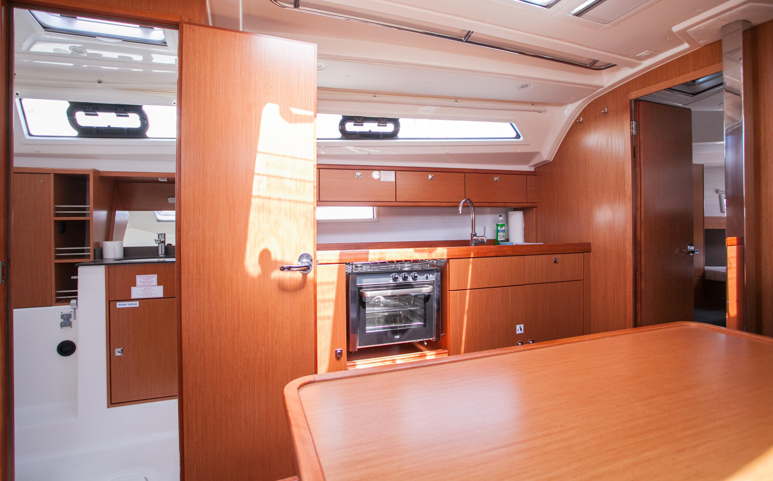 Bavaria Cruiser 41 — photo 12