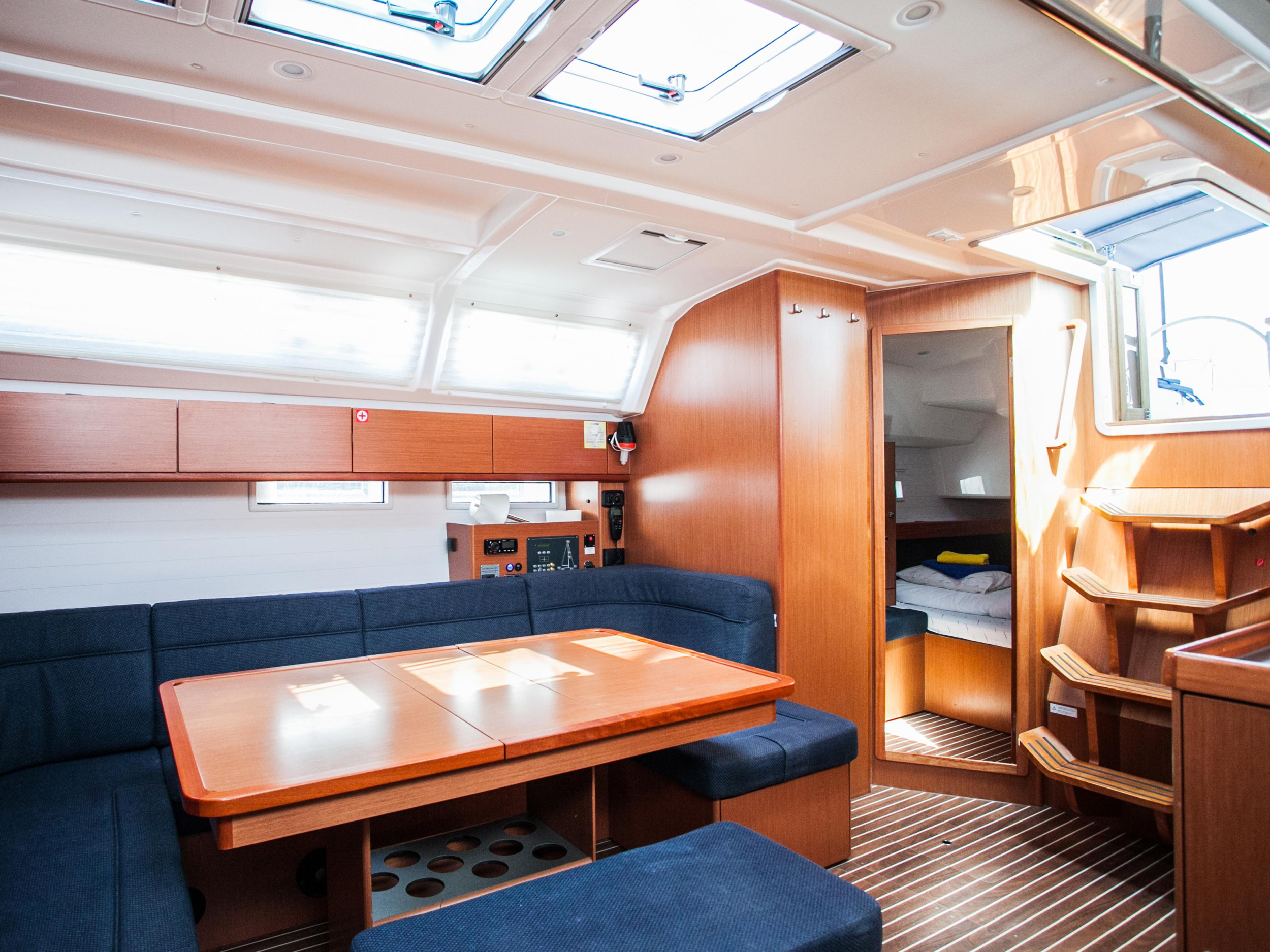 Bavaria Cruiser 46 — photo 4
