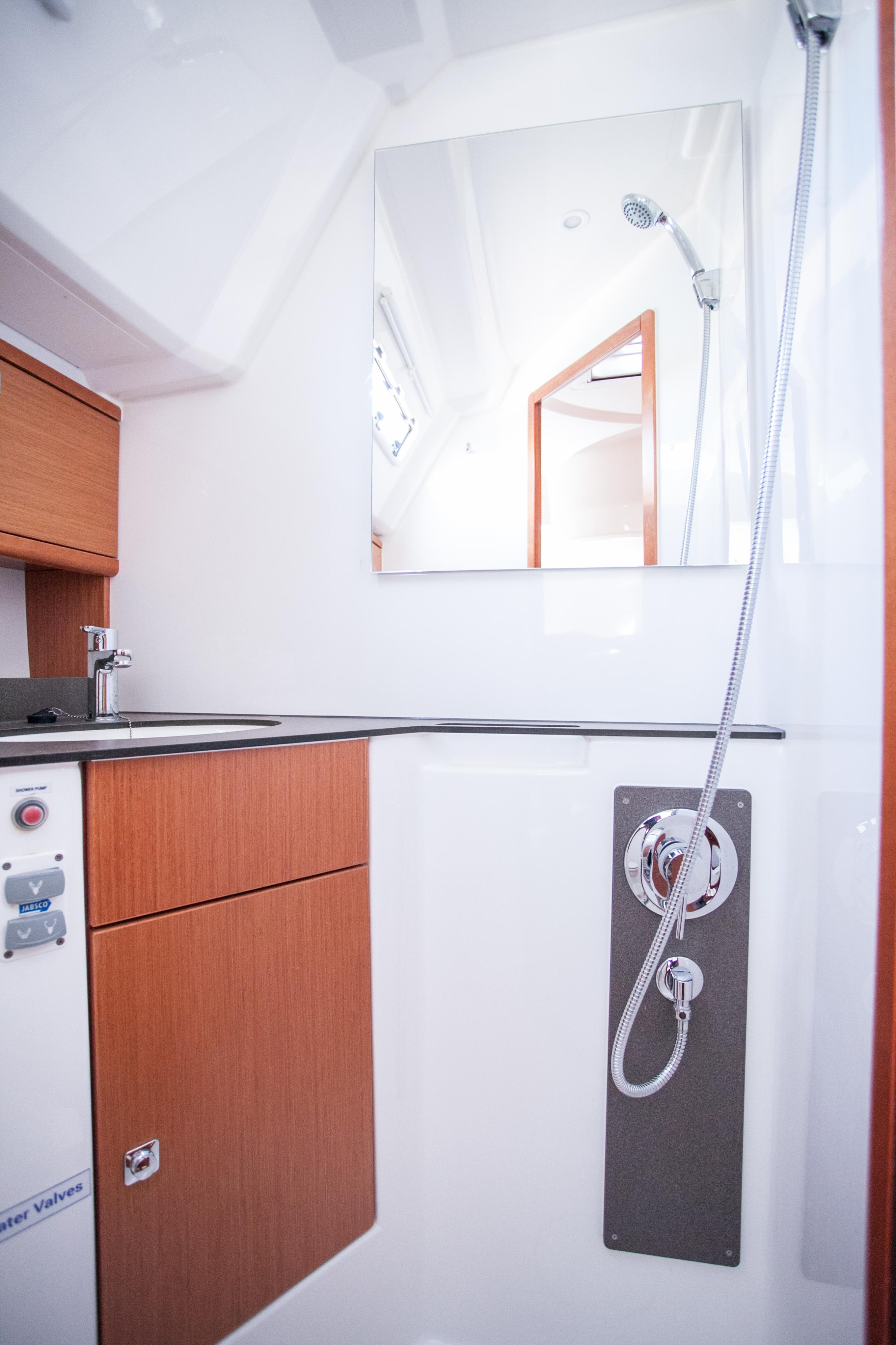 Bavaria Cruiser 46 — photo 7