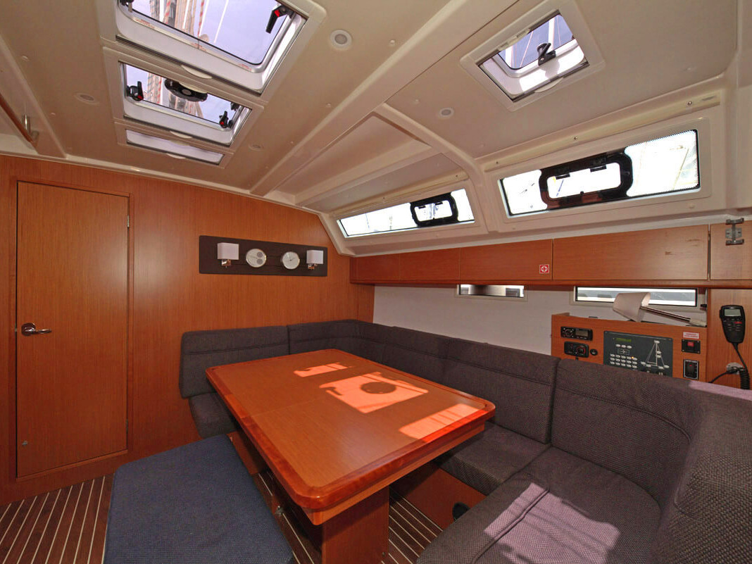 Bavaria Cruiser 46 — photo 9