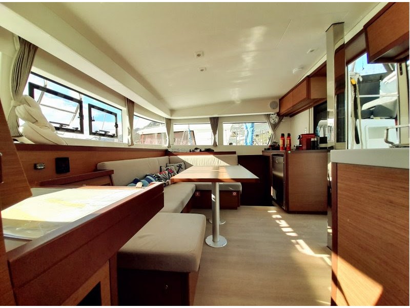 Lagoon 40 — photo 15