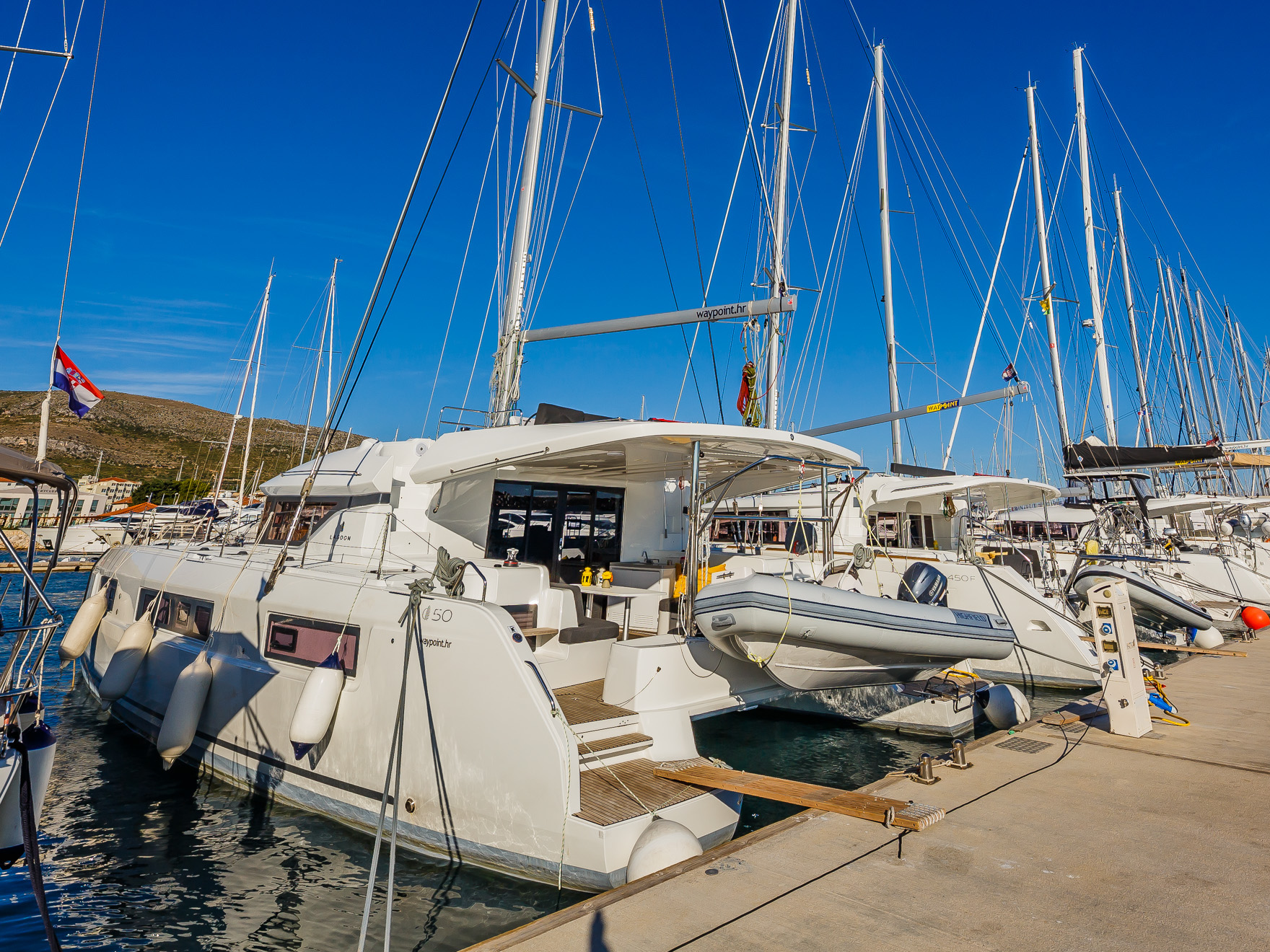 Lagoon 50 Fly — photo 1