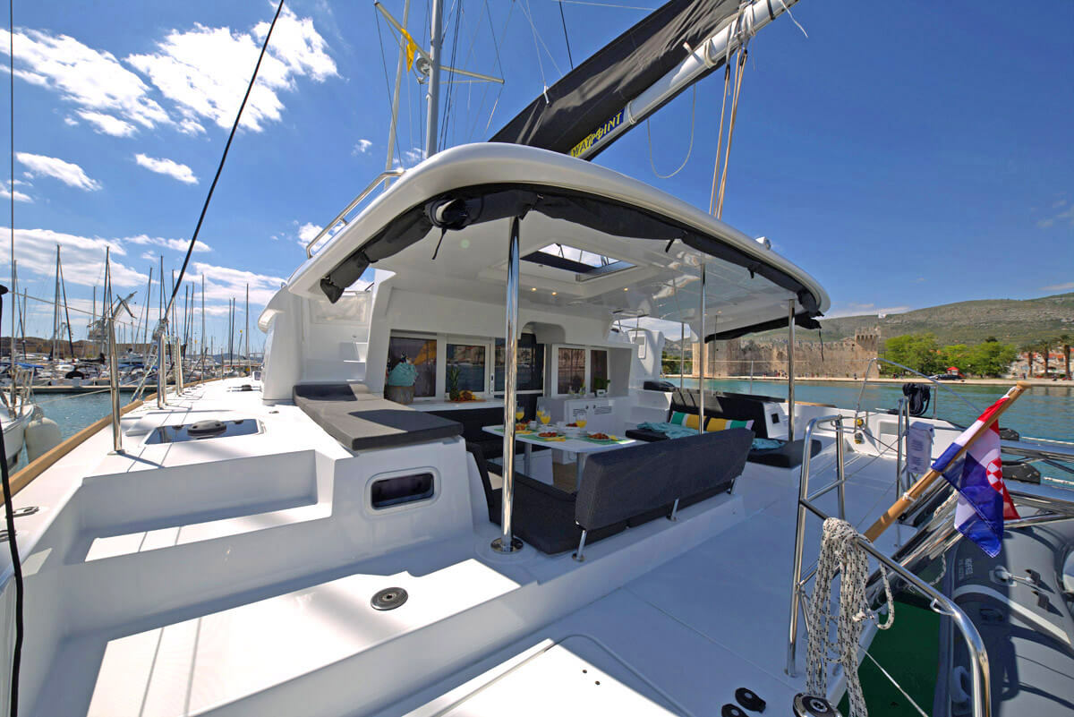 Lagoon 450 Fly — photo 6