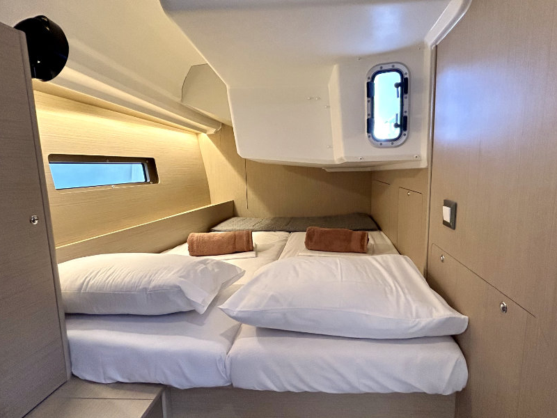 Oceanis 40.1 — photo 14