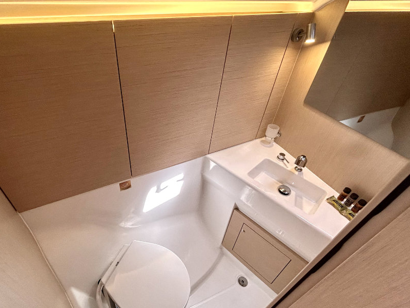 Oceanis 40.1 — photo 11