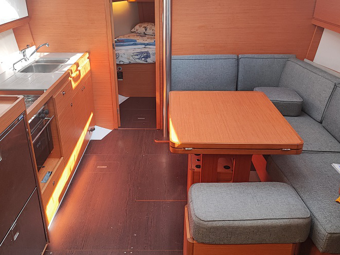 Dufour 390 — photo 12
