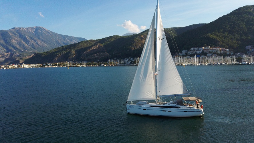 Bavaria Cruiser 46 — photo 4