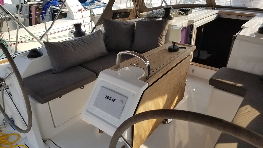 Bavaria C42 — photo 4