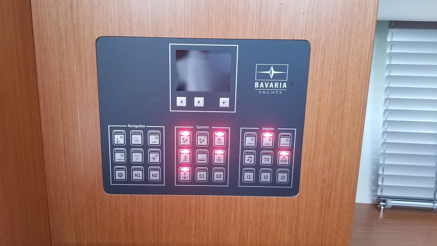 Bavaria C42 — photo 20