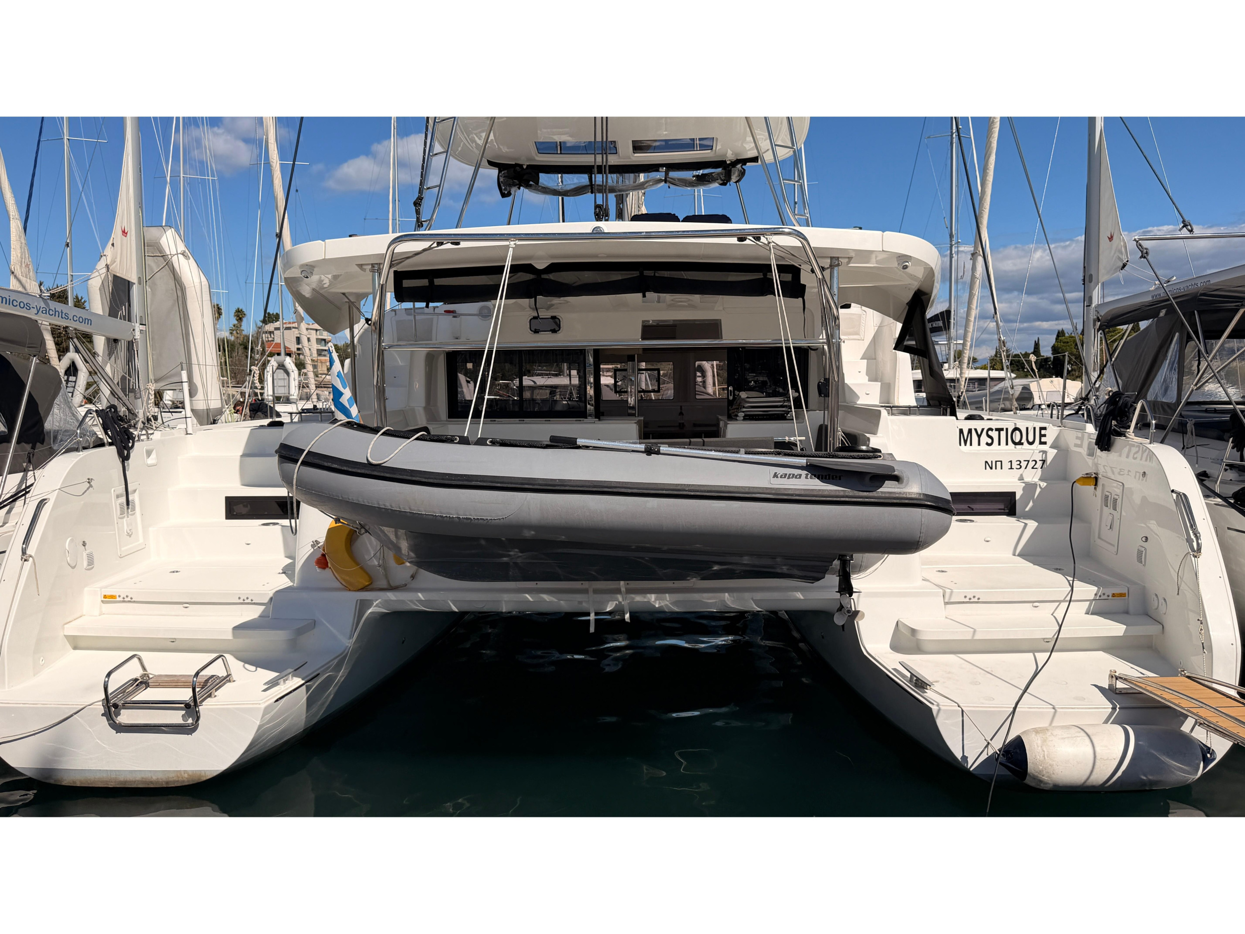Lagoon 46 — photo 1