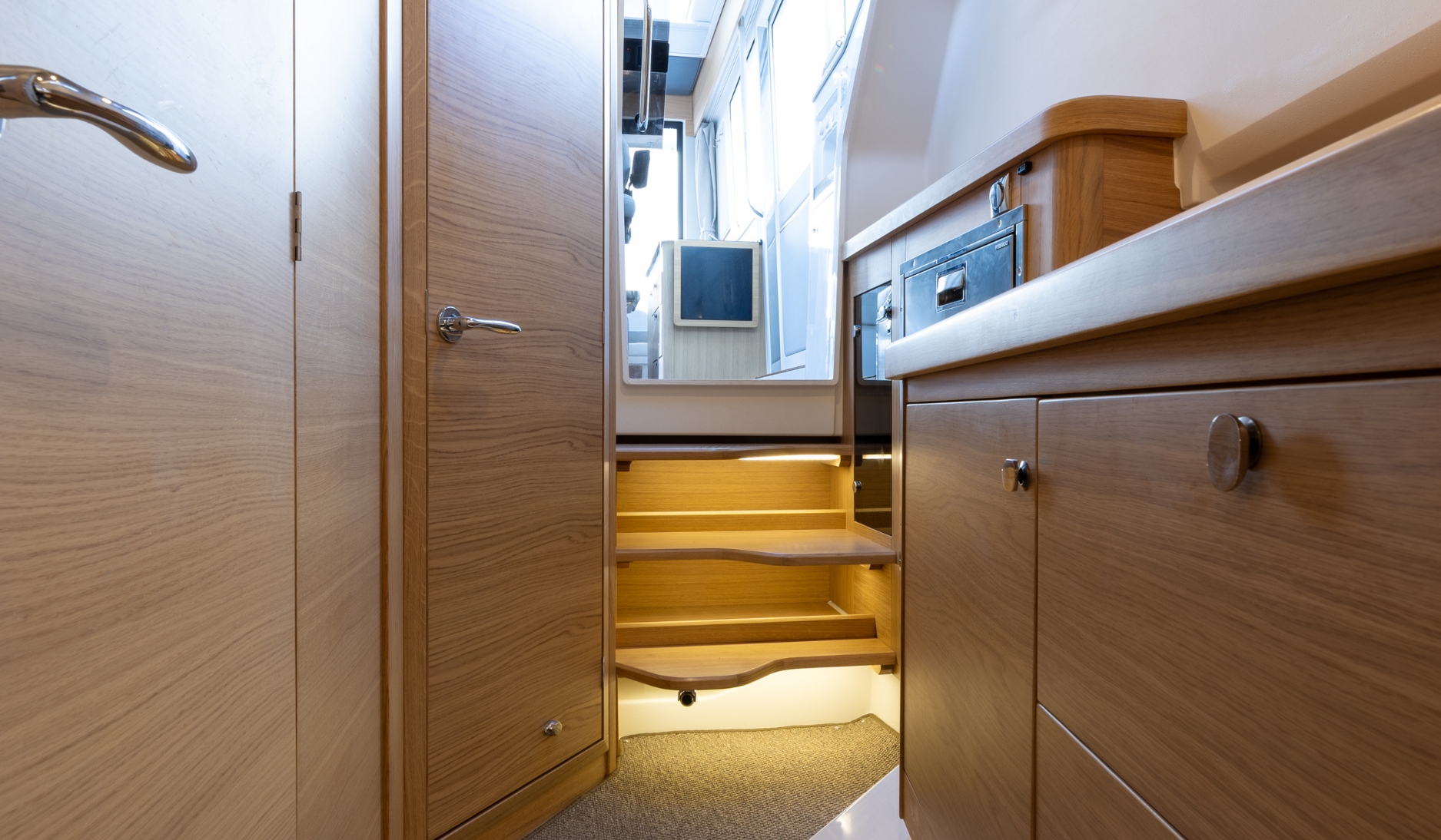 Nimbus Commuter C11 — photo 16
