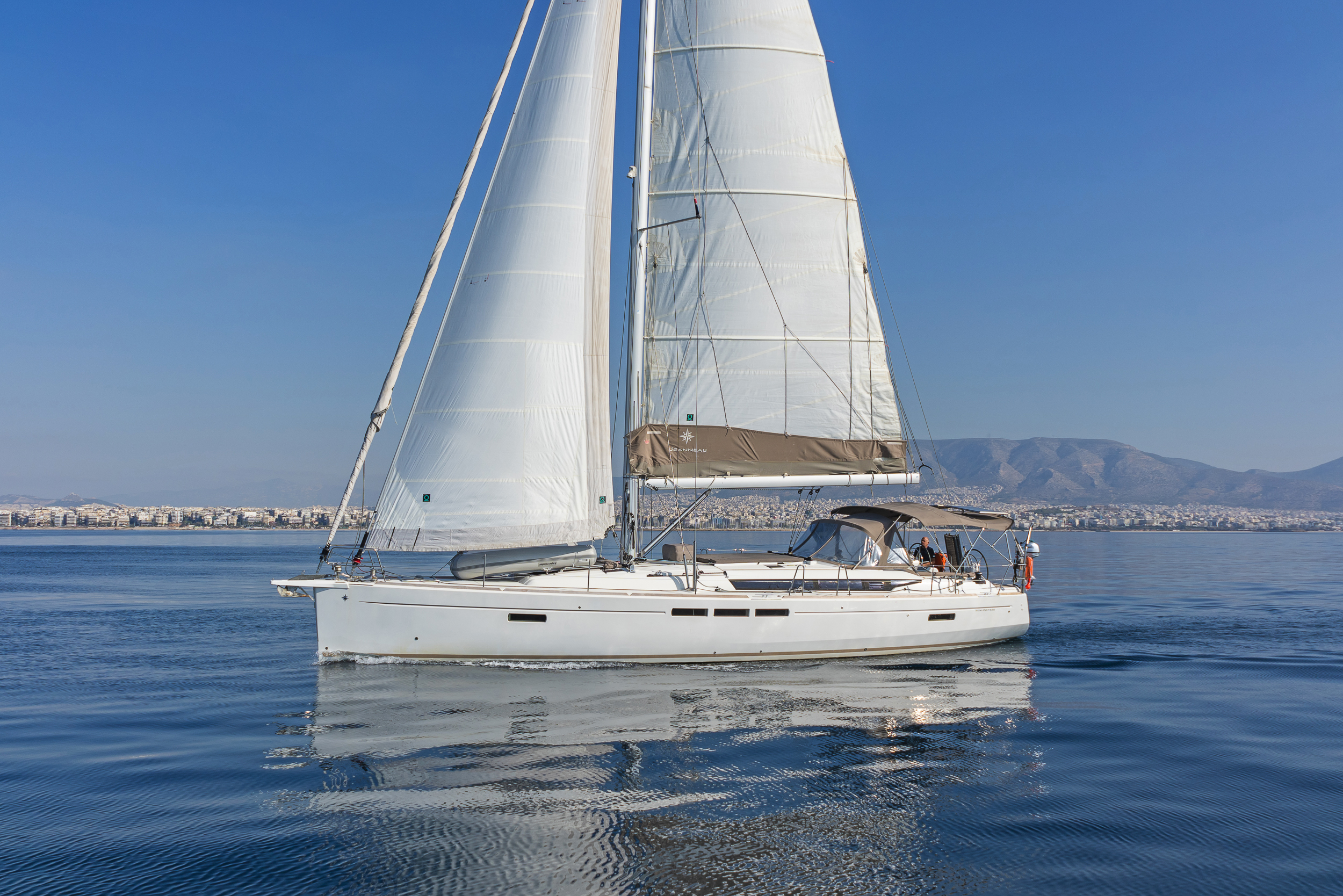 Sun Odyssey 519 & GEN — photo 22